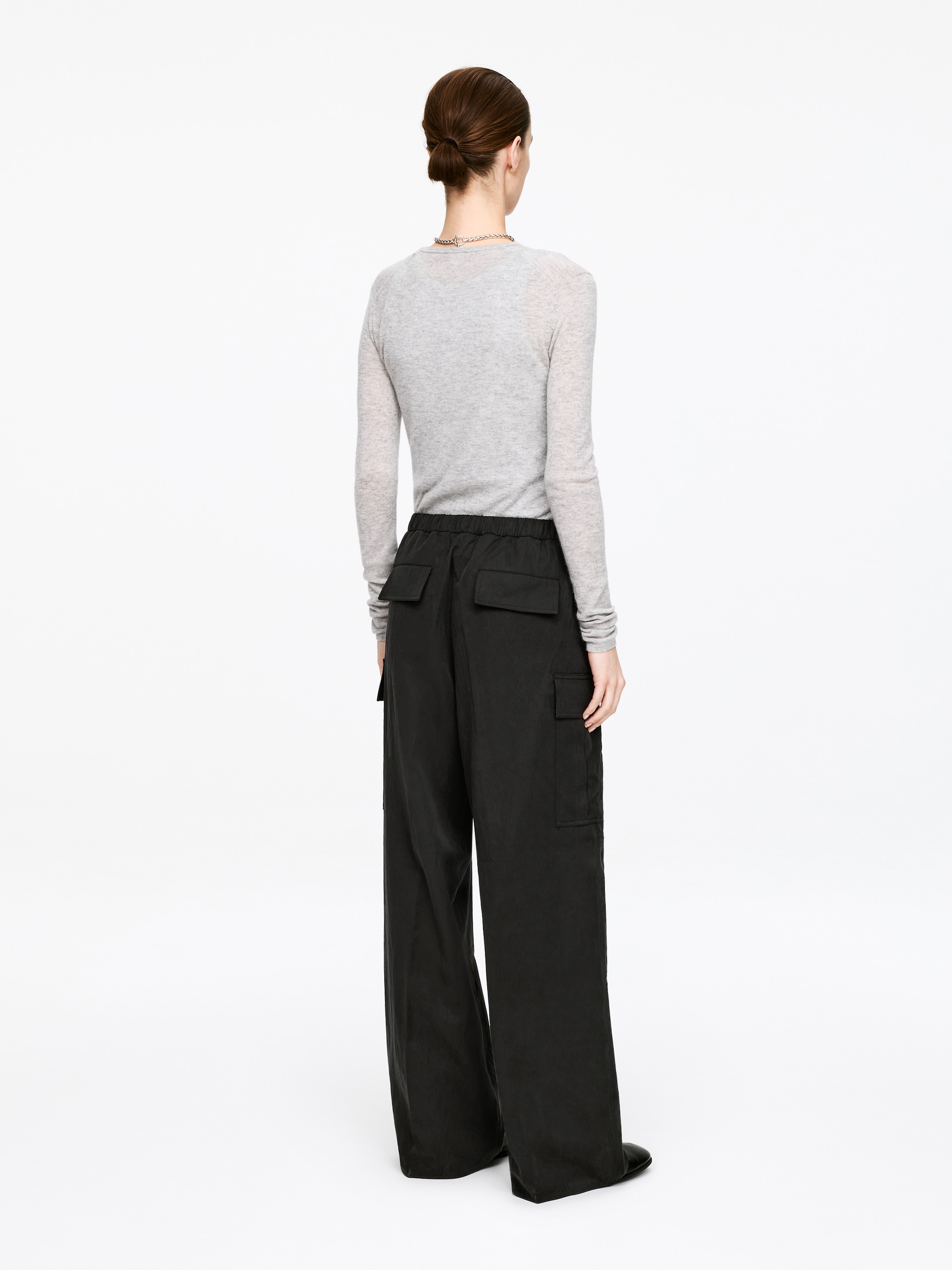 Fluid Cargo Trousers - Black - Loose fit - Women - StillMedia/Lookbook - 4