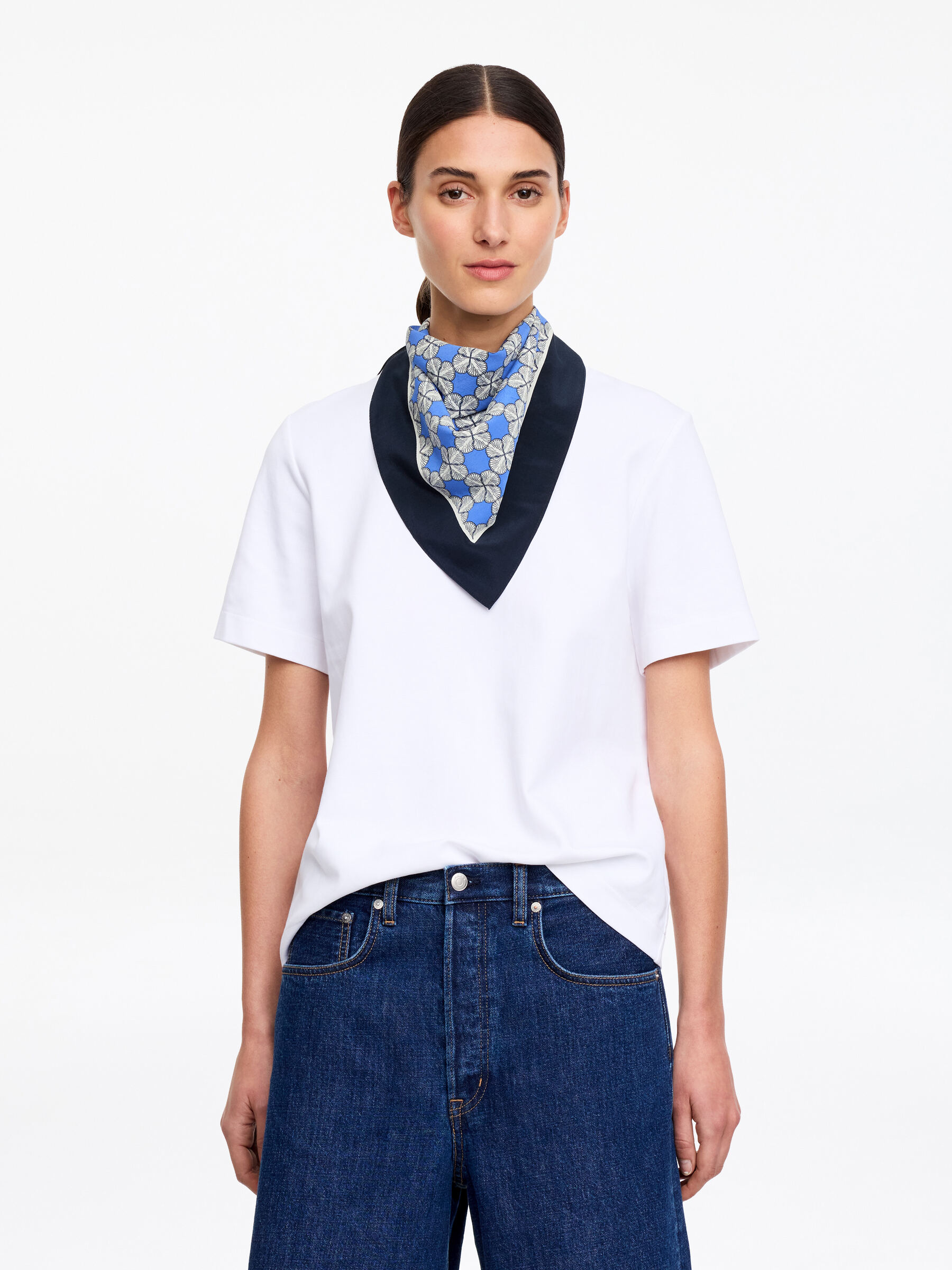 Bedrucktes Seidentuch - Blau/Muscheln - Damen - StillMedia/Lookbook - 5