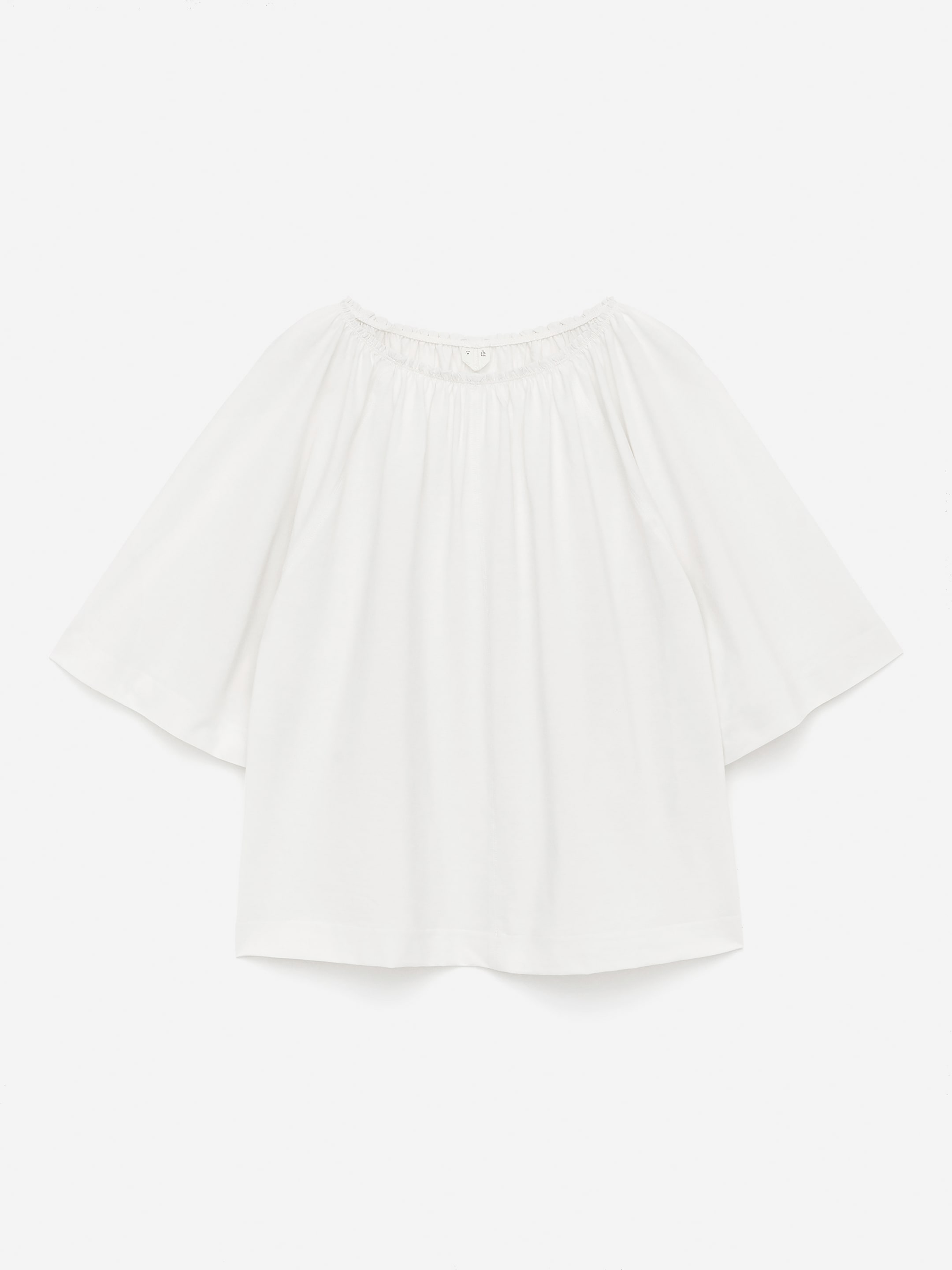 Loose-Fit Crêpe Top - Off White - Loose fit - Women - StillMedia/DescriptiveStillLife - 2