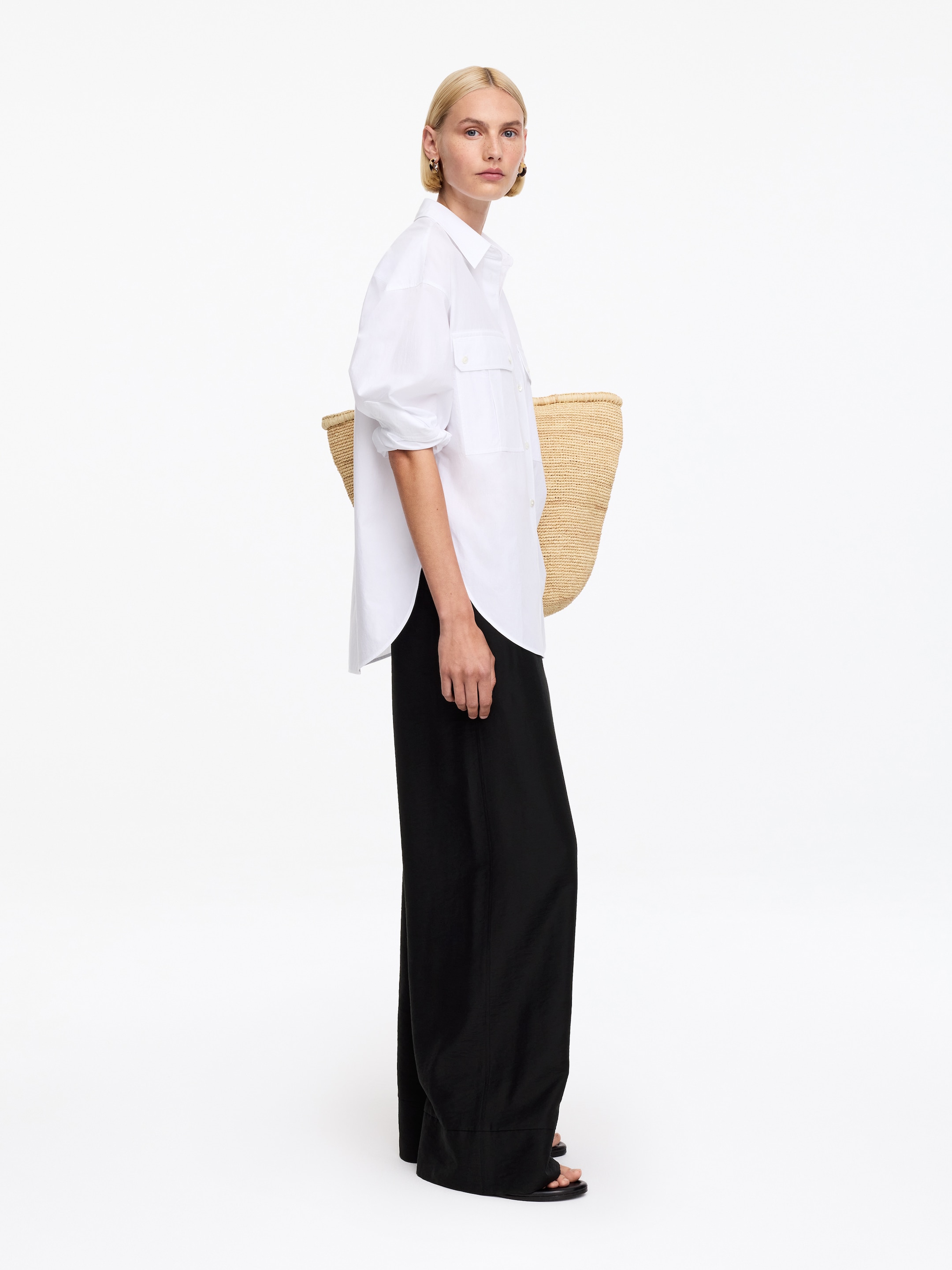 Relaxed Trousers - Black - Relaxed fit - Women - StillMedia/Lookbook - 5