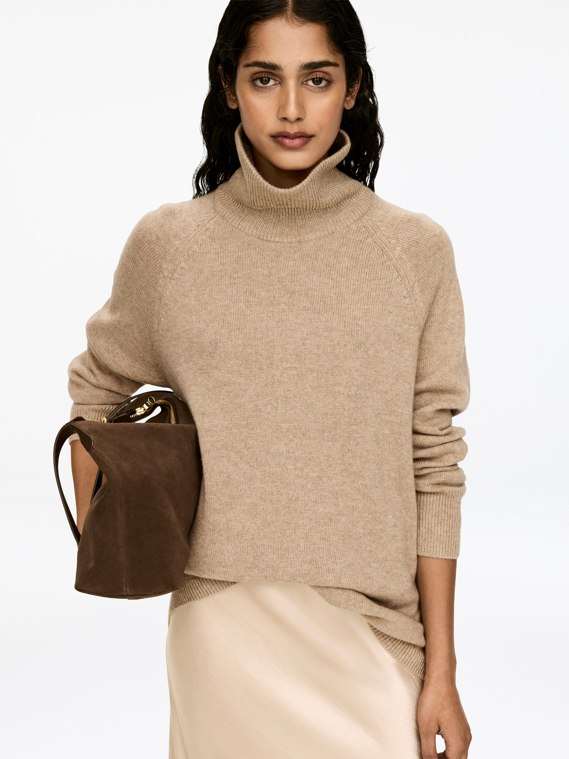 Roll-Neck Cashmere-Wool Jumper - Beige - Relaxed fit - Women - StillMedia/Lookbook - 17