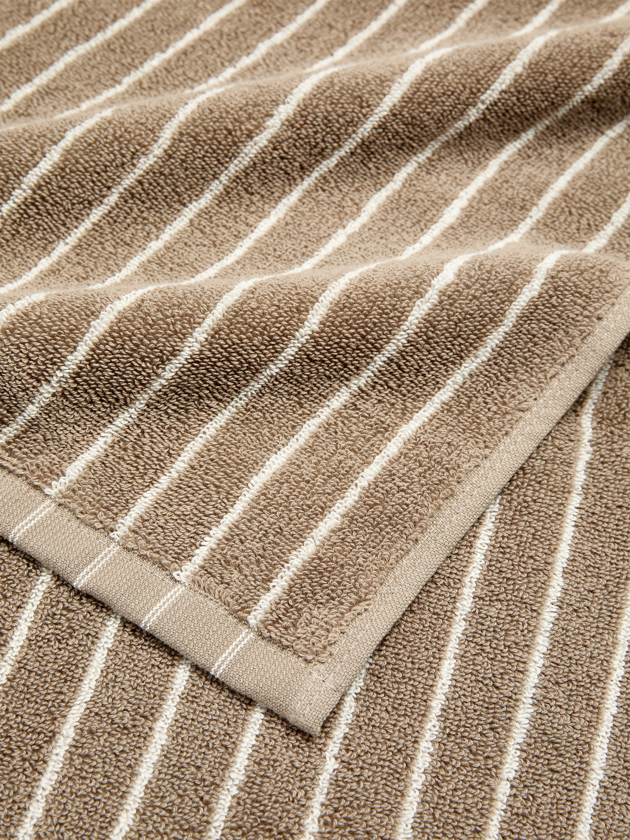 Toalla de mano 50 x 70 cm - Marrón/blanco - Homeware - StillMedia/DescriptiveDetail - 1