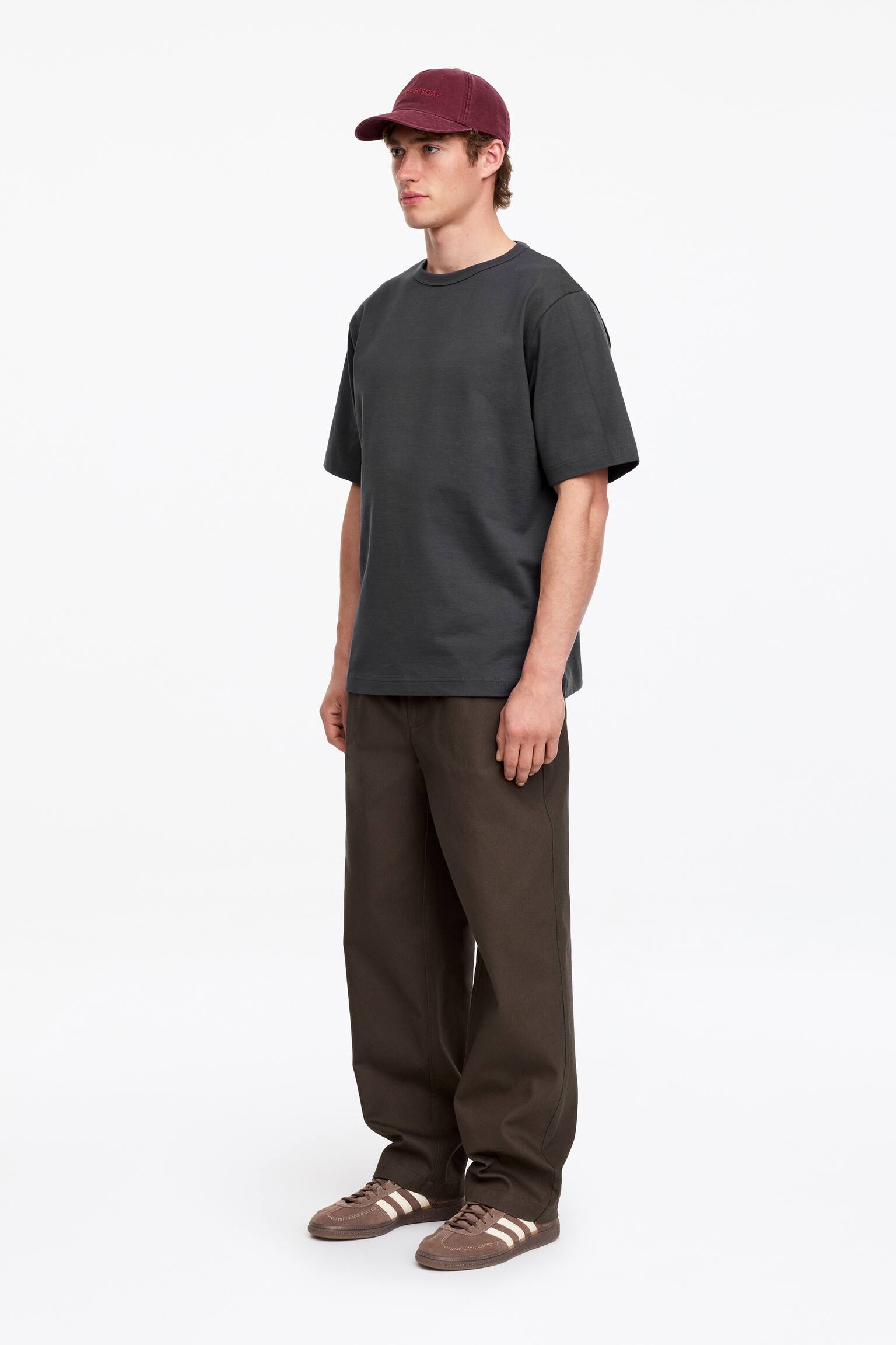 T-shirt oversize 270 g/m² - Gris foncé/Bleu foncé/Avoine/Vert/Blanc/Noir/Mauve foncé - 4