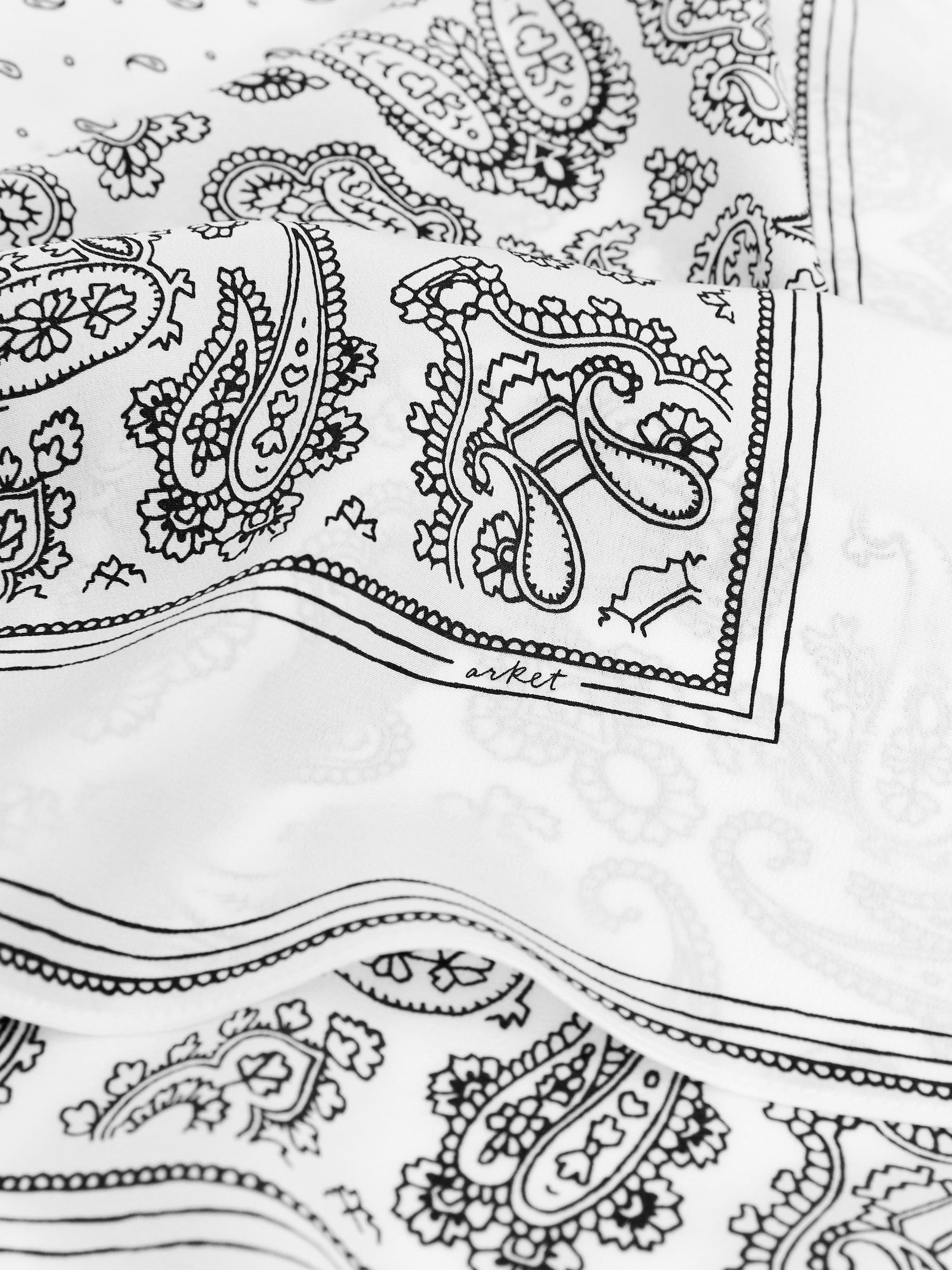 Visualizza immagine più grande: Foulard in seta con stampa - Nero/Bianco - DONNA | H&M IT 3