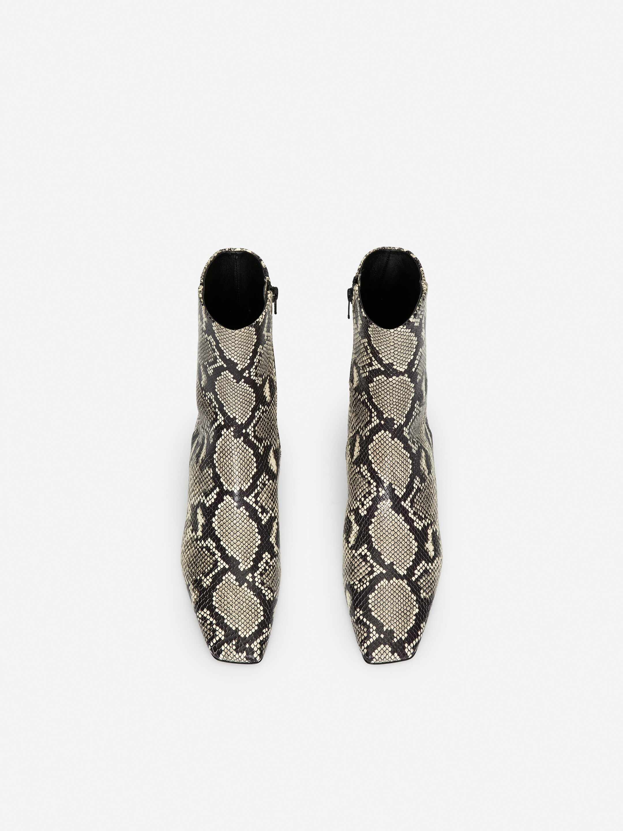 Προβολή μεγαλύτερης εικόνας: Μποτάκια με Τετράγωνη Μύτη - Snake - Ladies | H&M GR 2