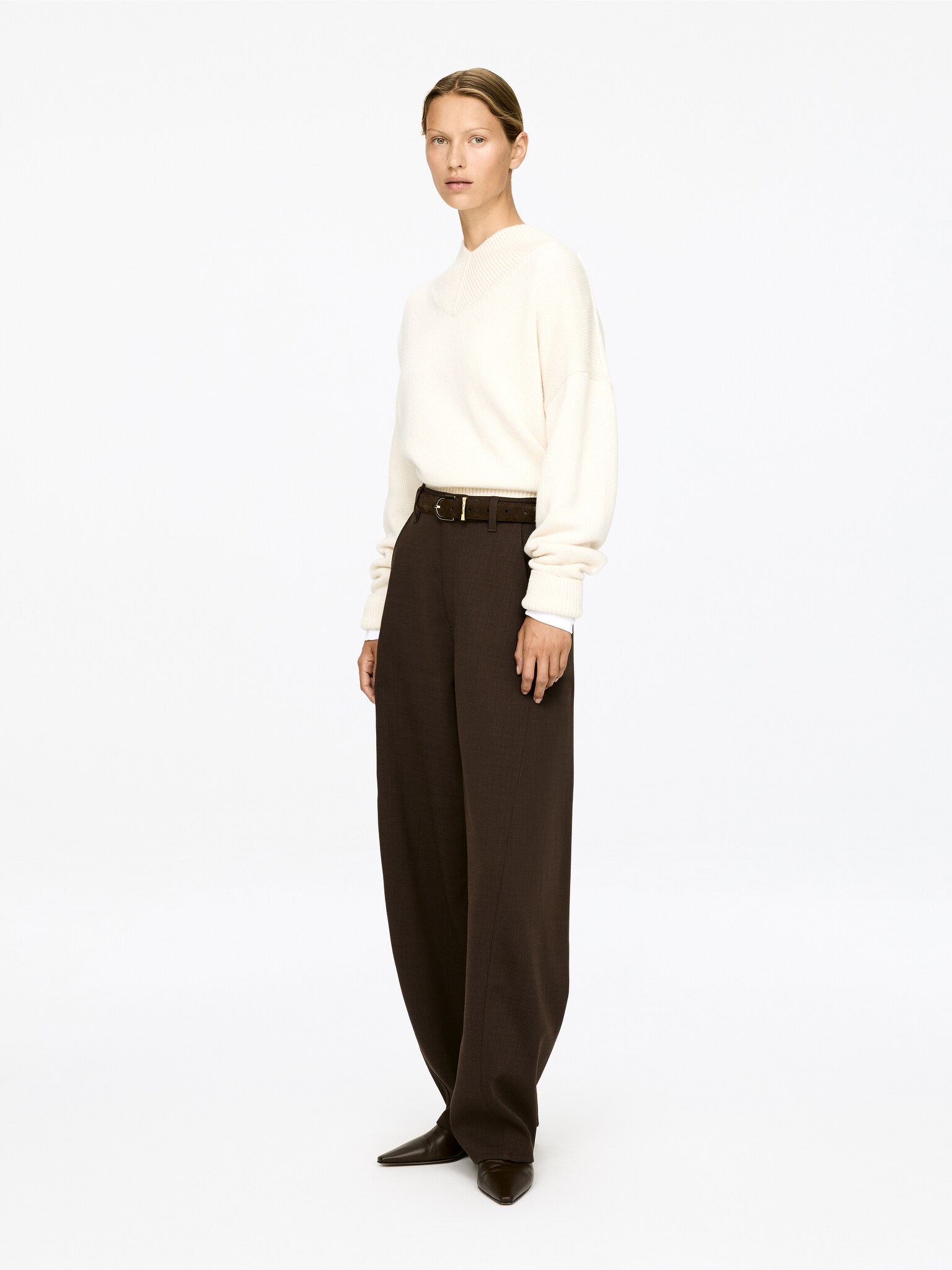Barrel-Leg Trousers - Dark Brown/Black - 3