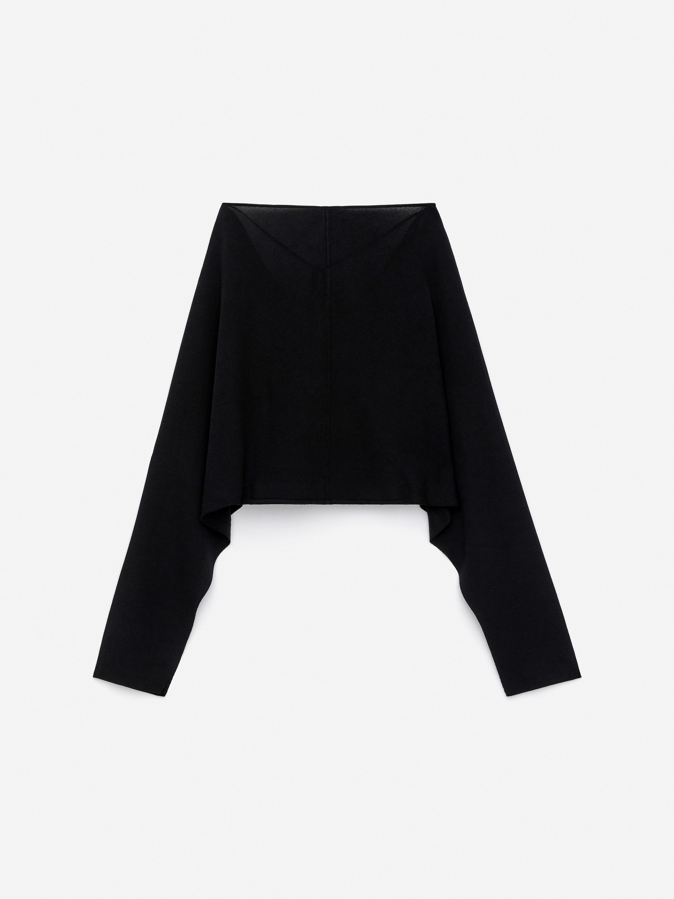 Agrandir l'image: Un haut noir en tricot ample est présenté de dos, avec un design large et ouvert, doté de deux cordons à nouer au niveau du cou et de longues manches larges.