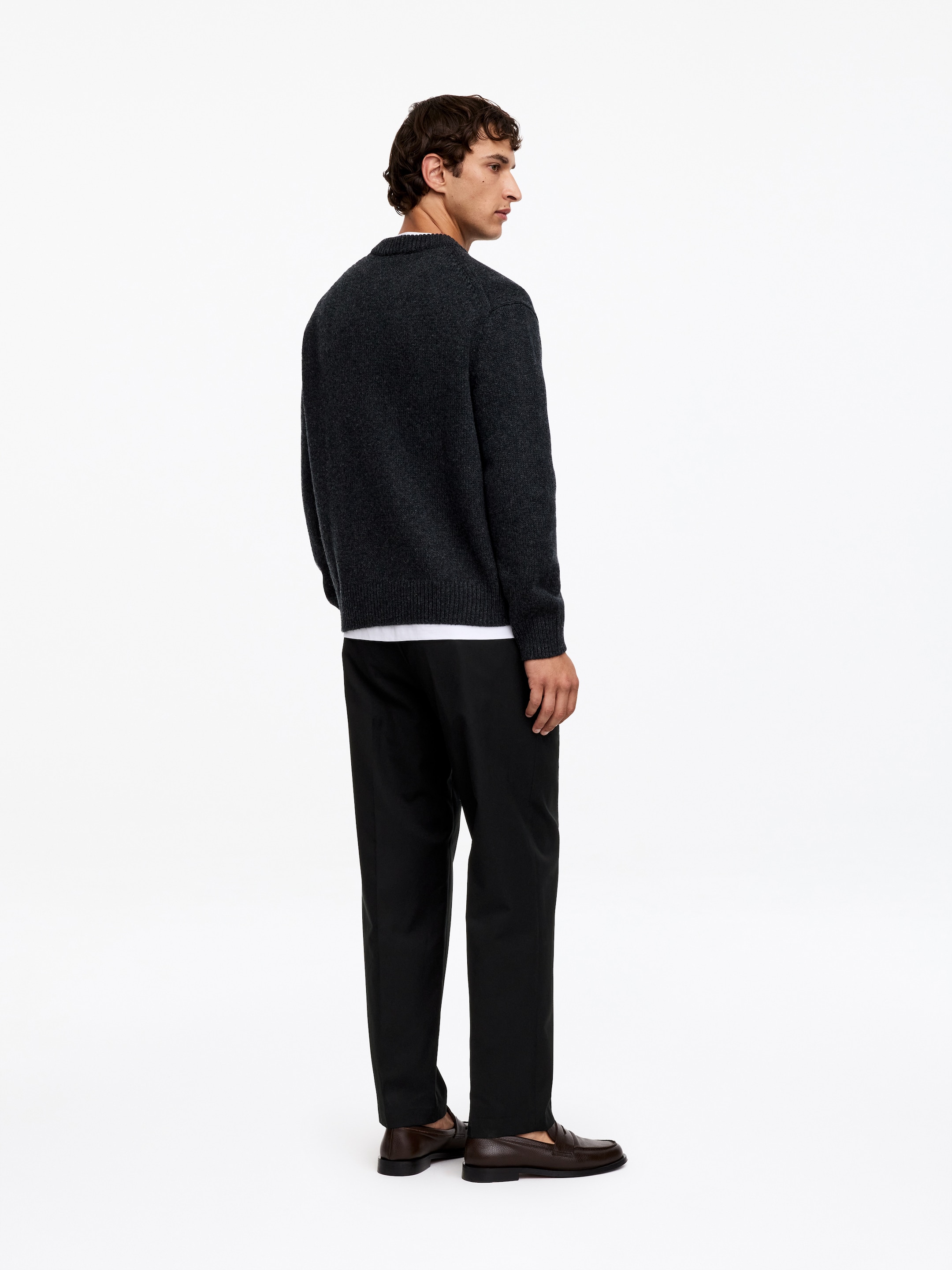 Relaxed Tailored Trousers - Black - Relaxed fit - men - StillMedia/Lookbook - 2