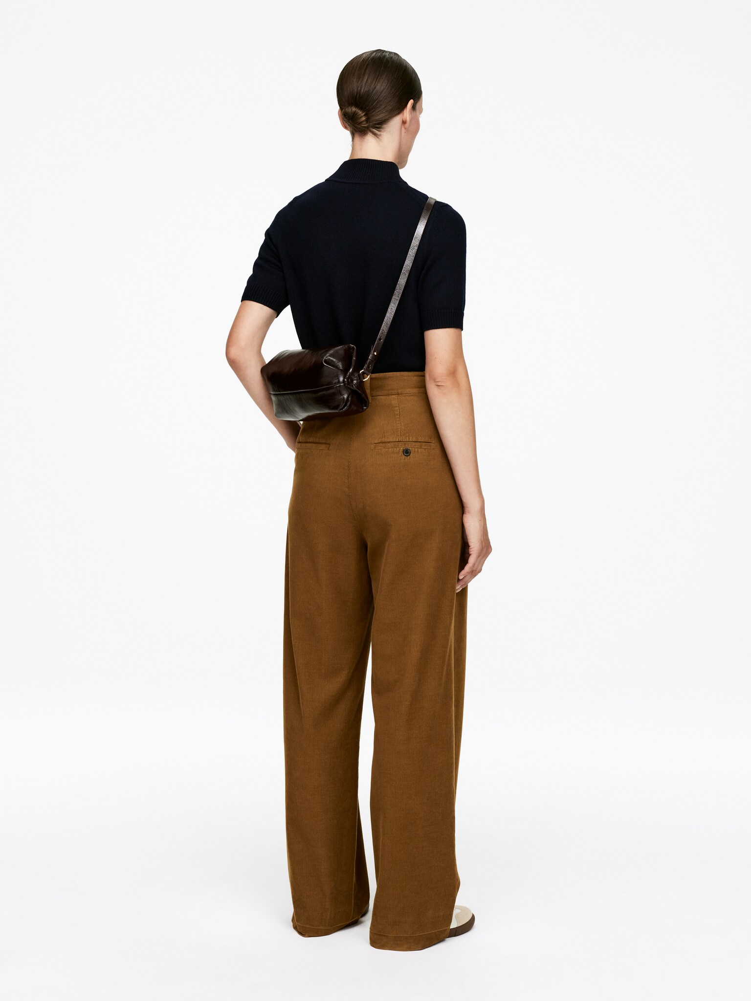 High-Waist Corduroy Trousers - Brown/Black - 5