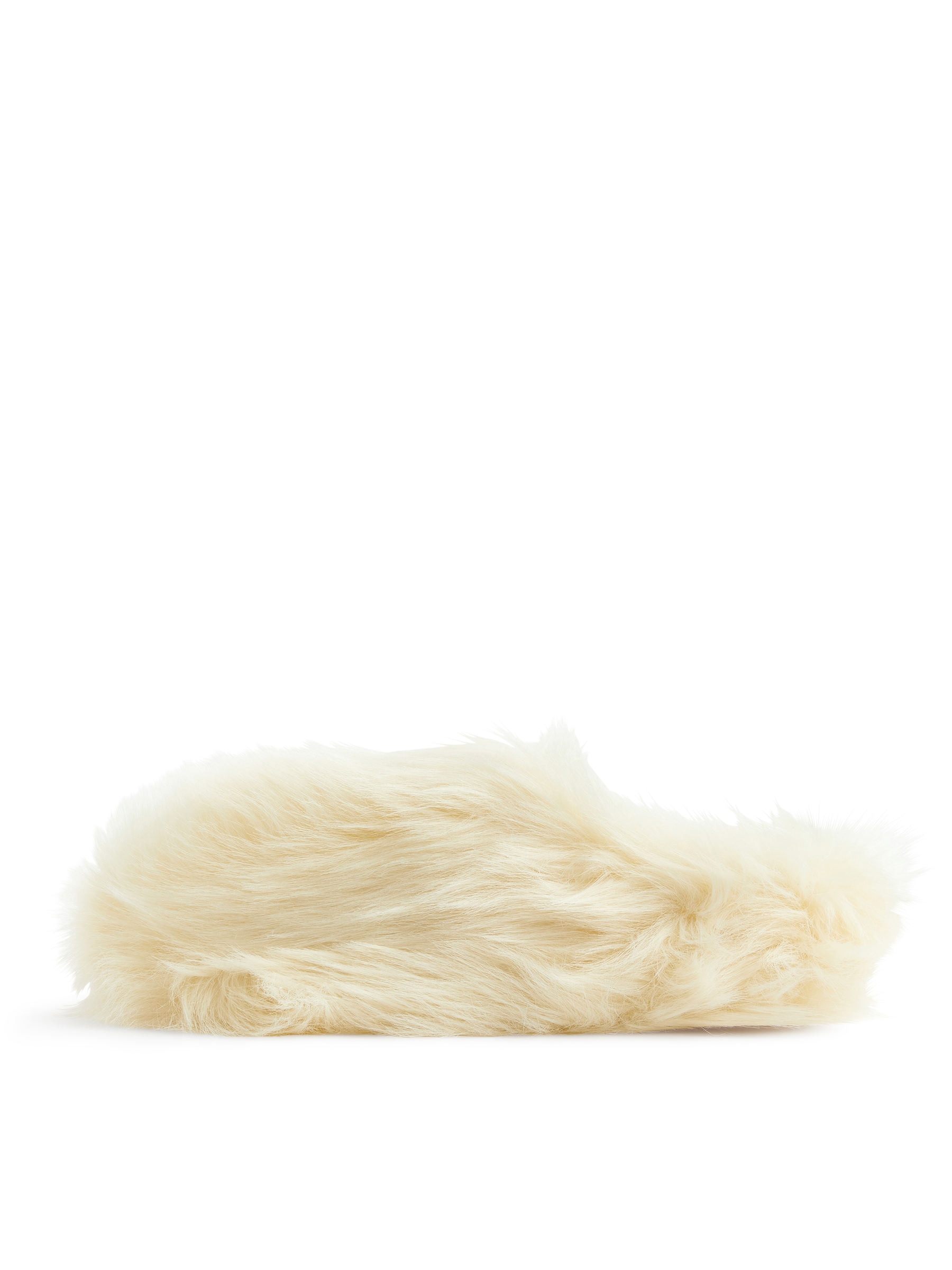 Fluffy Indoor Slippers - White - Women - StillMedia/DescriptiveStillLife - 5