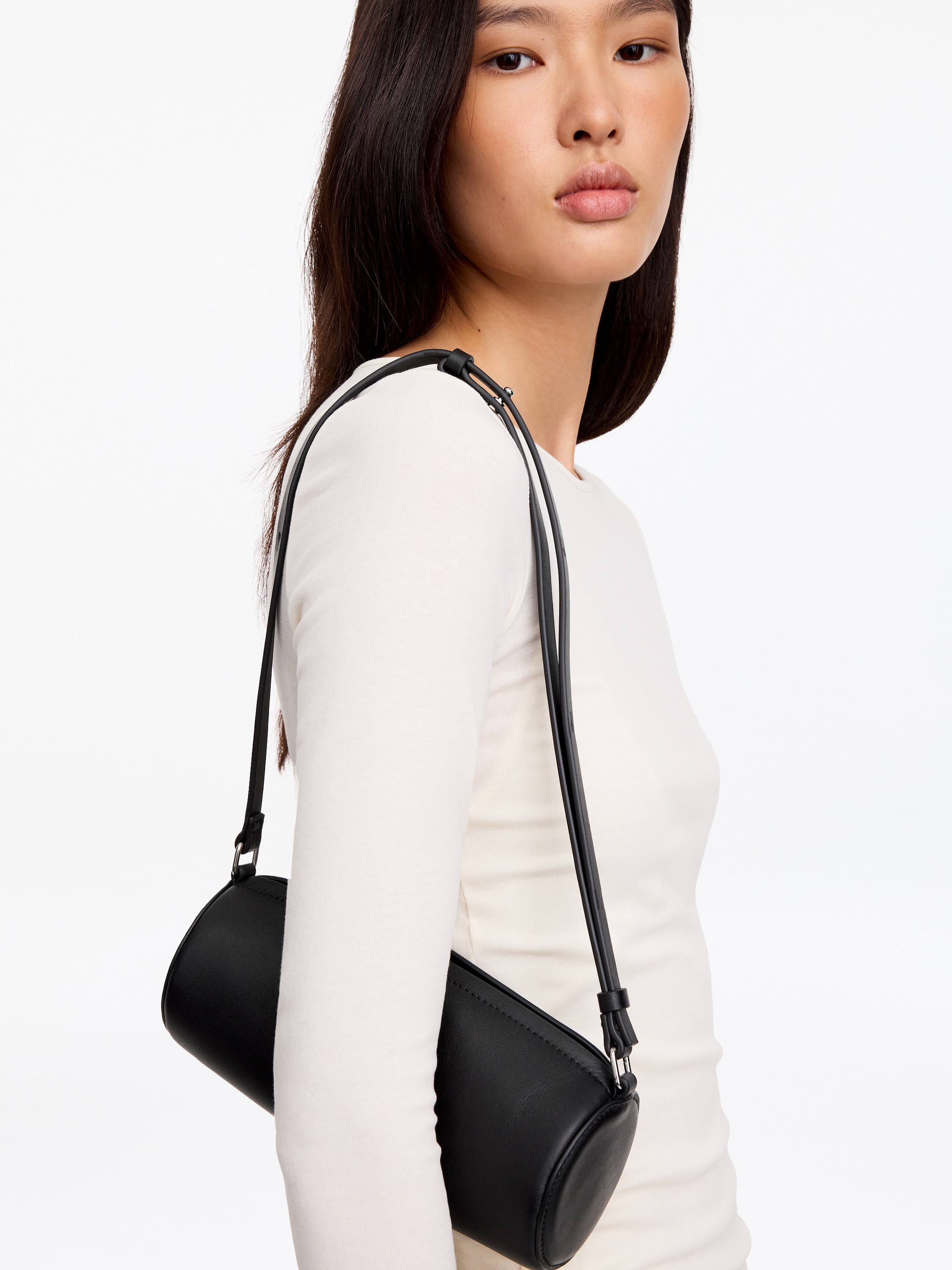 Borsa a spalla cilindrica in pelle - Nero - women - StillMedia/Lookbook - 4