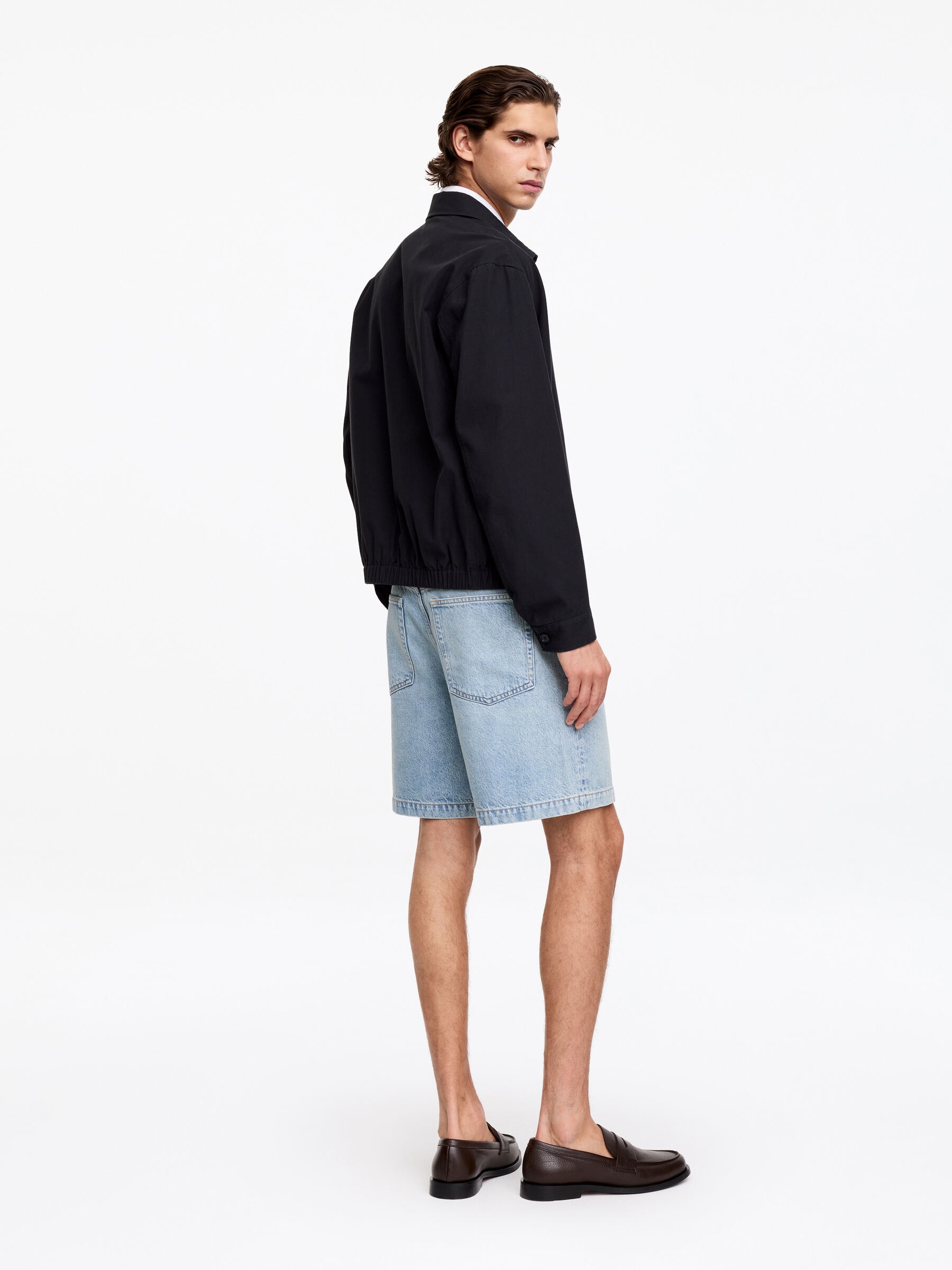 Relaxed Denim Shorts - Washed Blue - Relaxed fit - Men - StillMedia/Lookbook - 4