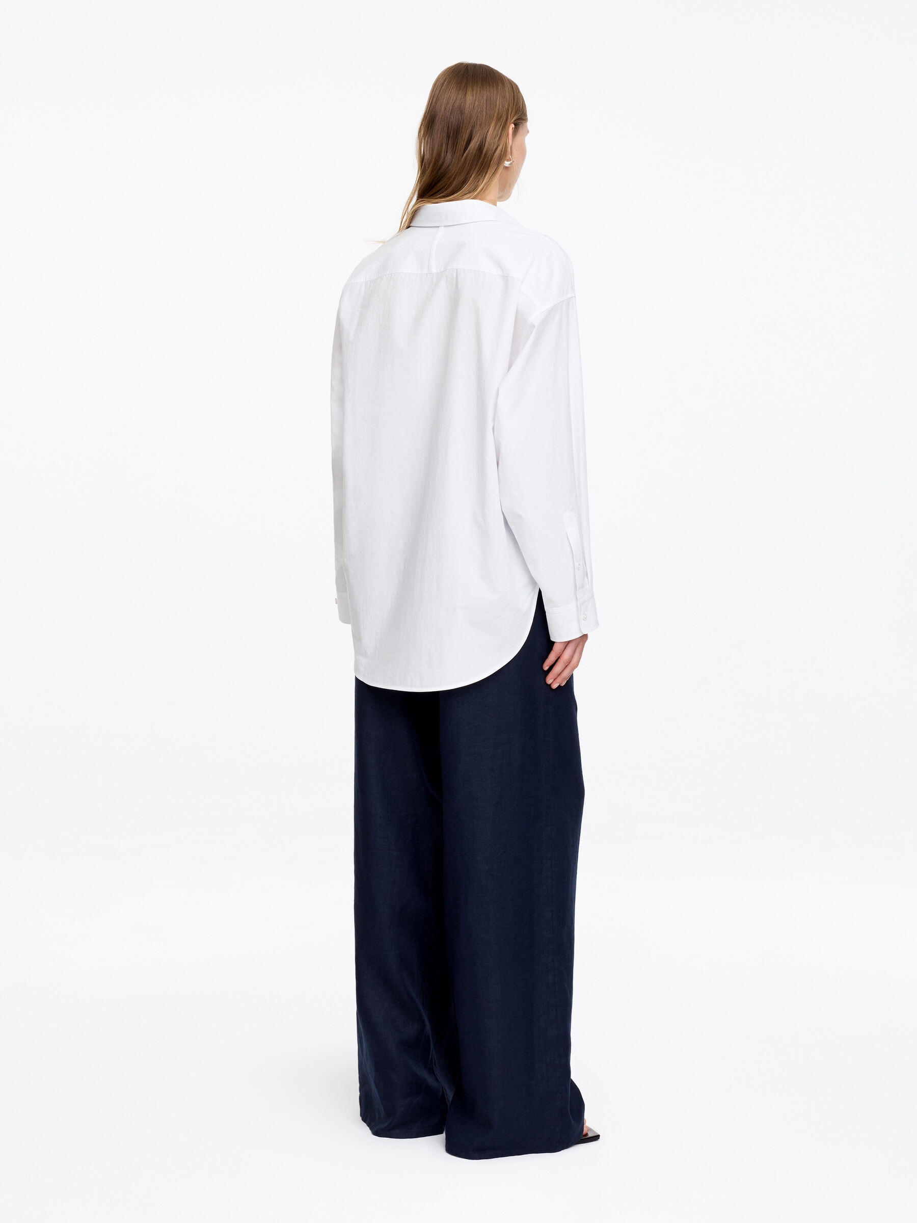 Oversized Batwing Shirt - White - Oversized - Women - StillMedia/Lookbook - 3