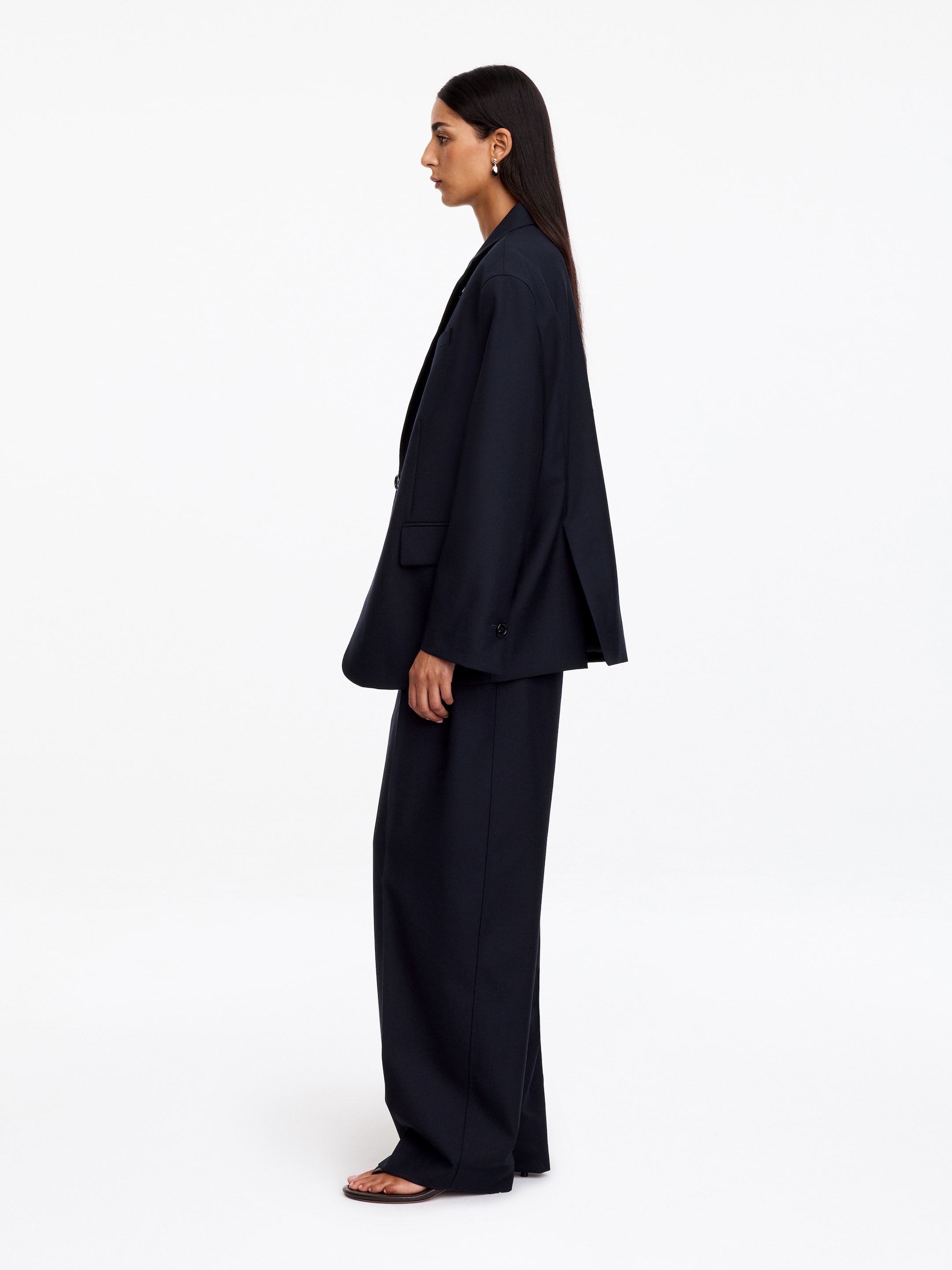 Relaxed Wool Blazer - Dark Blue - Relaxed fit - women - StillMedia/Lookbook - 5