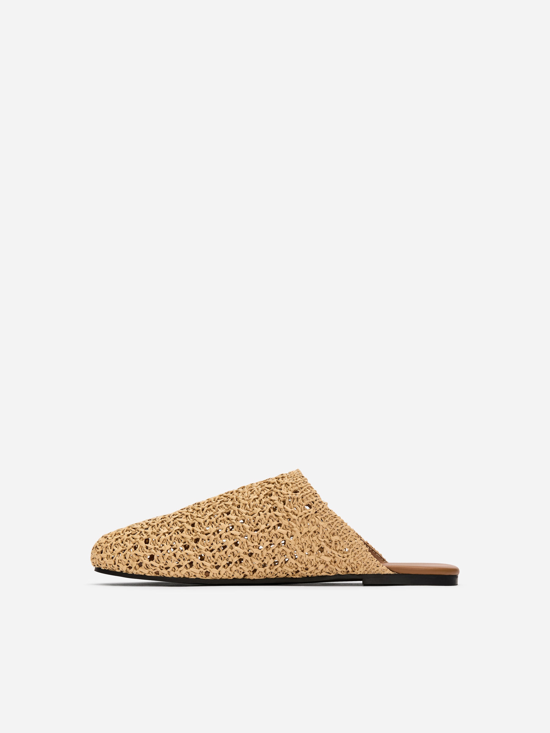Crocheted Slippers - Beige - Women - StillMedia/DescriptiveStillLife - 4