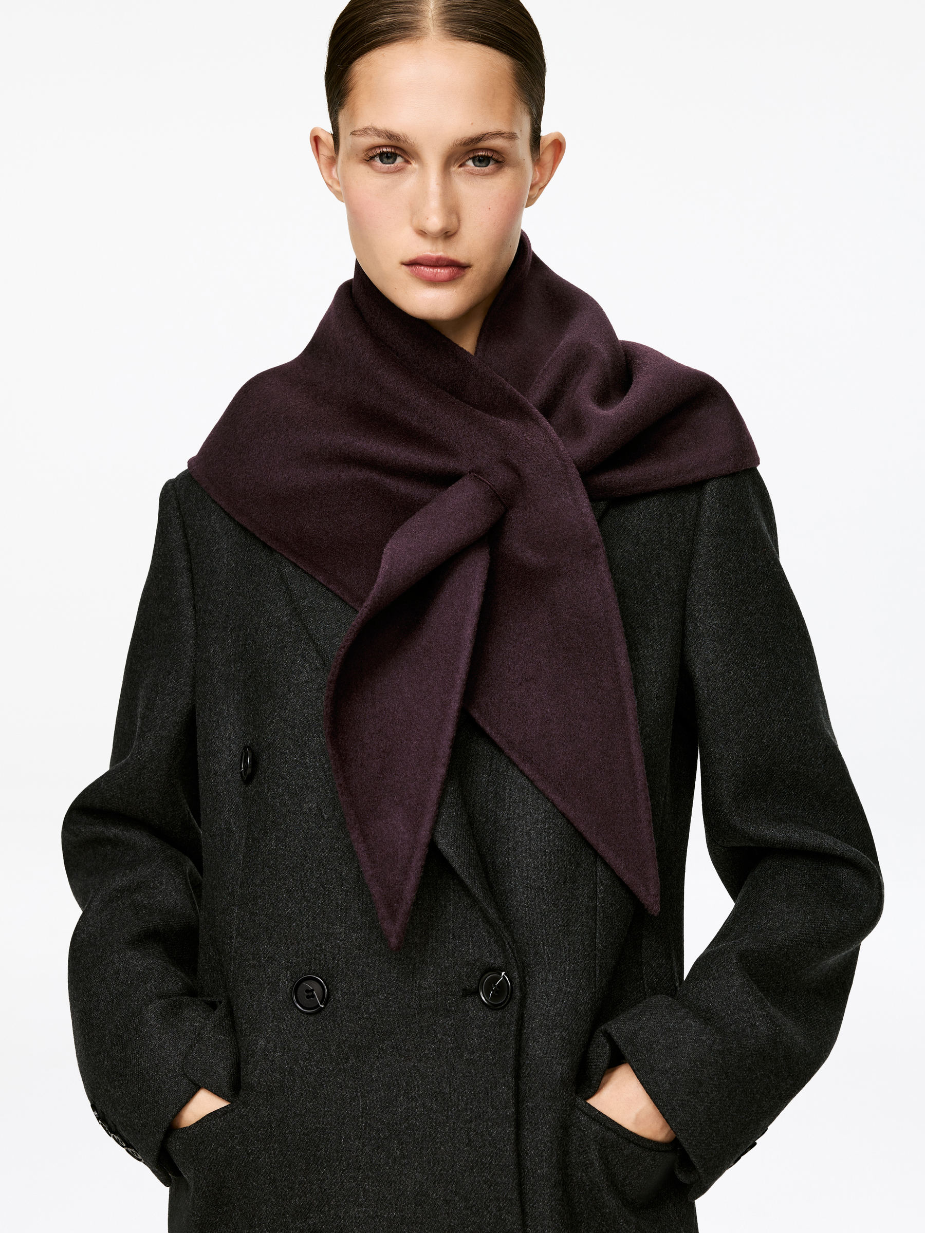 Bufanda triangular de lana - Burdeos - Women - StillMedia/Lookbook - 7