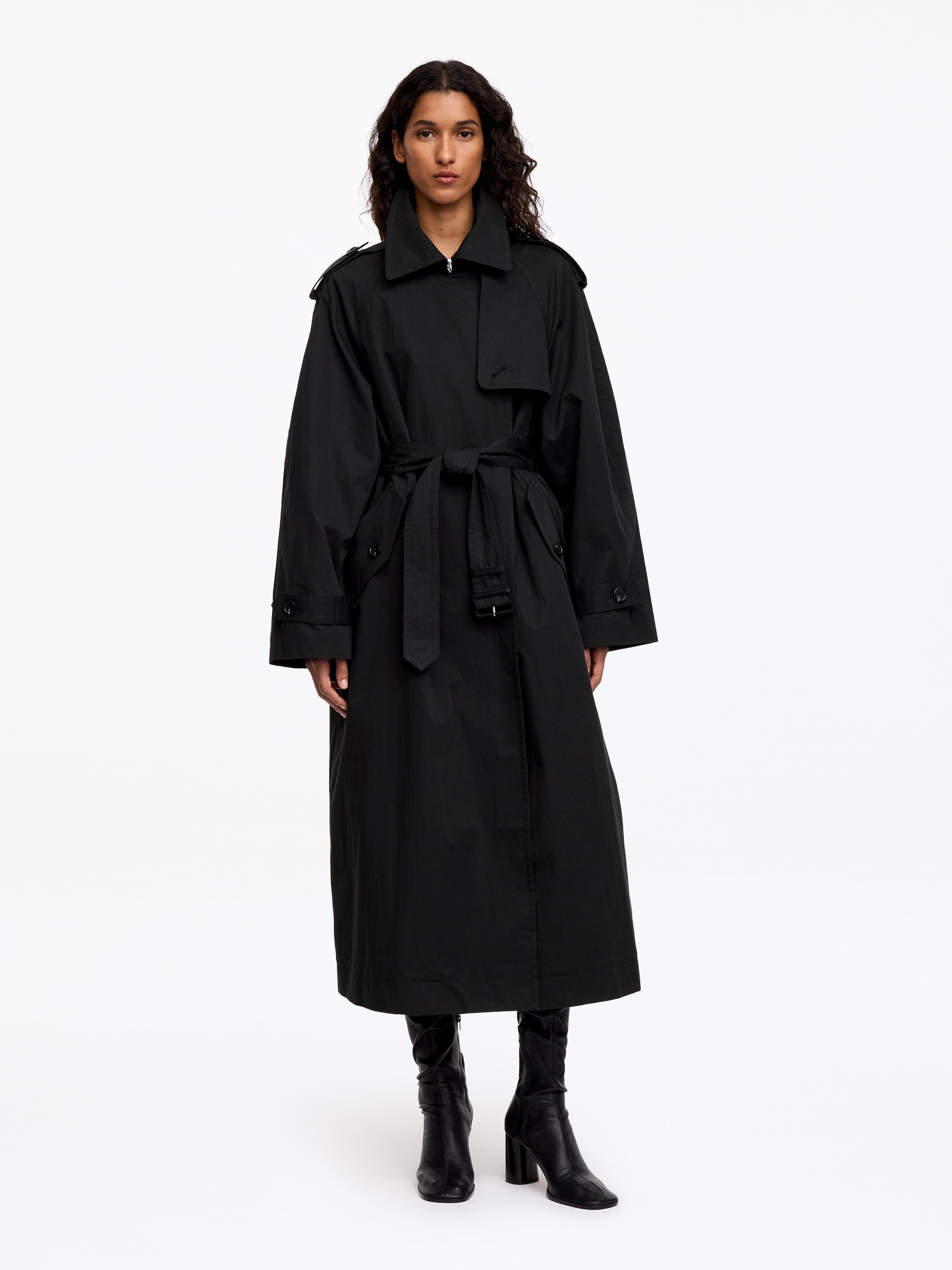 Oversize-Trenchcoat - Schwarz - Oversize - women - StillMedia/Lookbook - 10