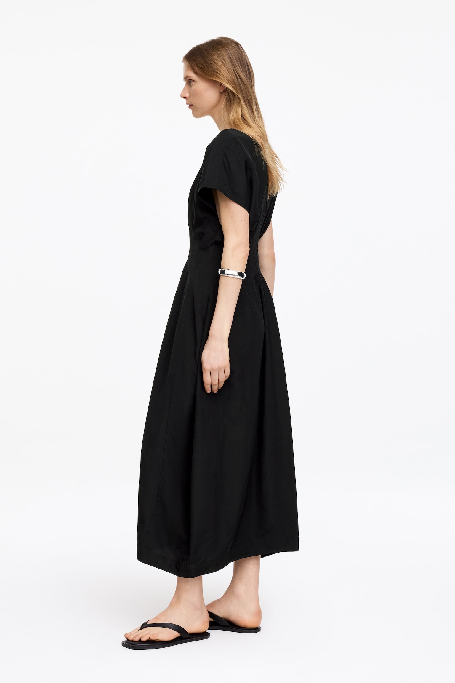Robe à taille plissée et col en V - Noir - 4
