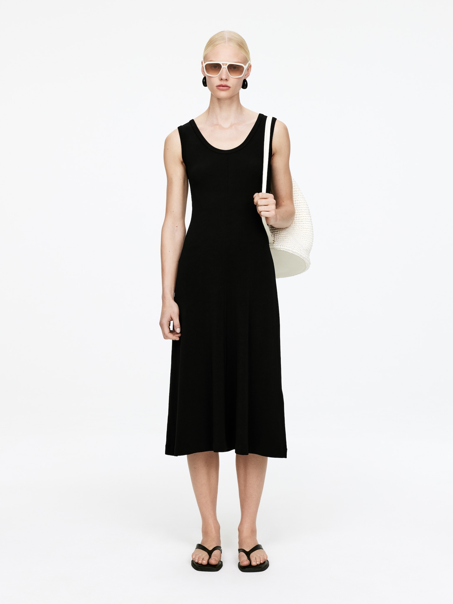 Geripptes Jerseykleid - Schwarz