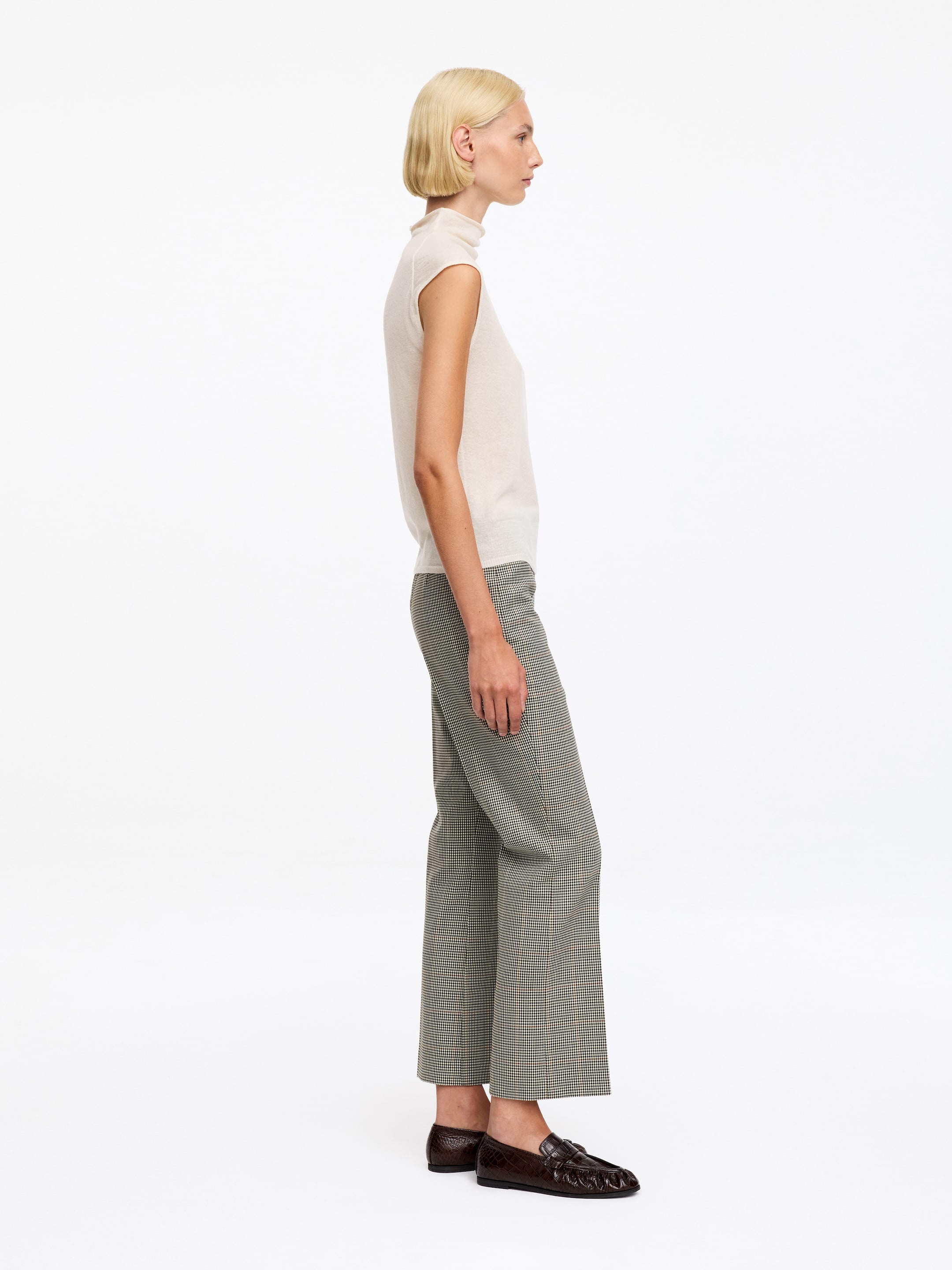 Cropped Wool-Blend Trousers - Beige - Slim fit - Women - StillMedia/Lookbook - 4