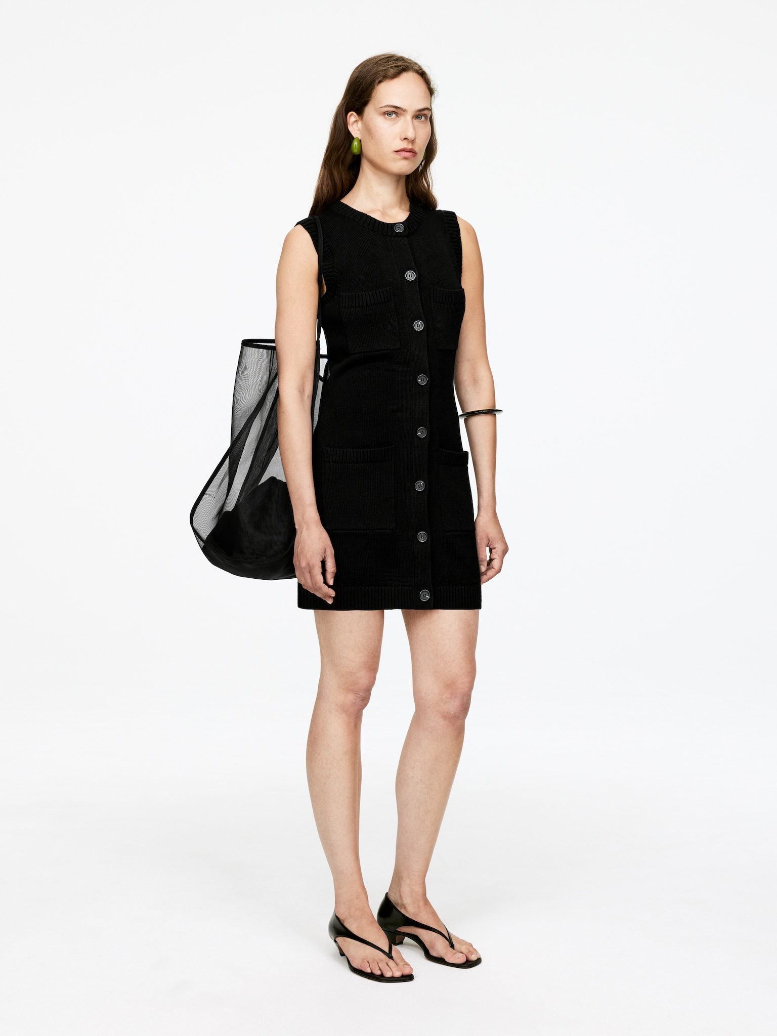 Ärmelloses Strickkleid - Schwarz - 4