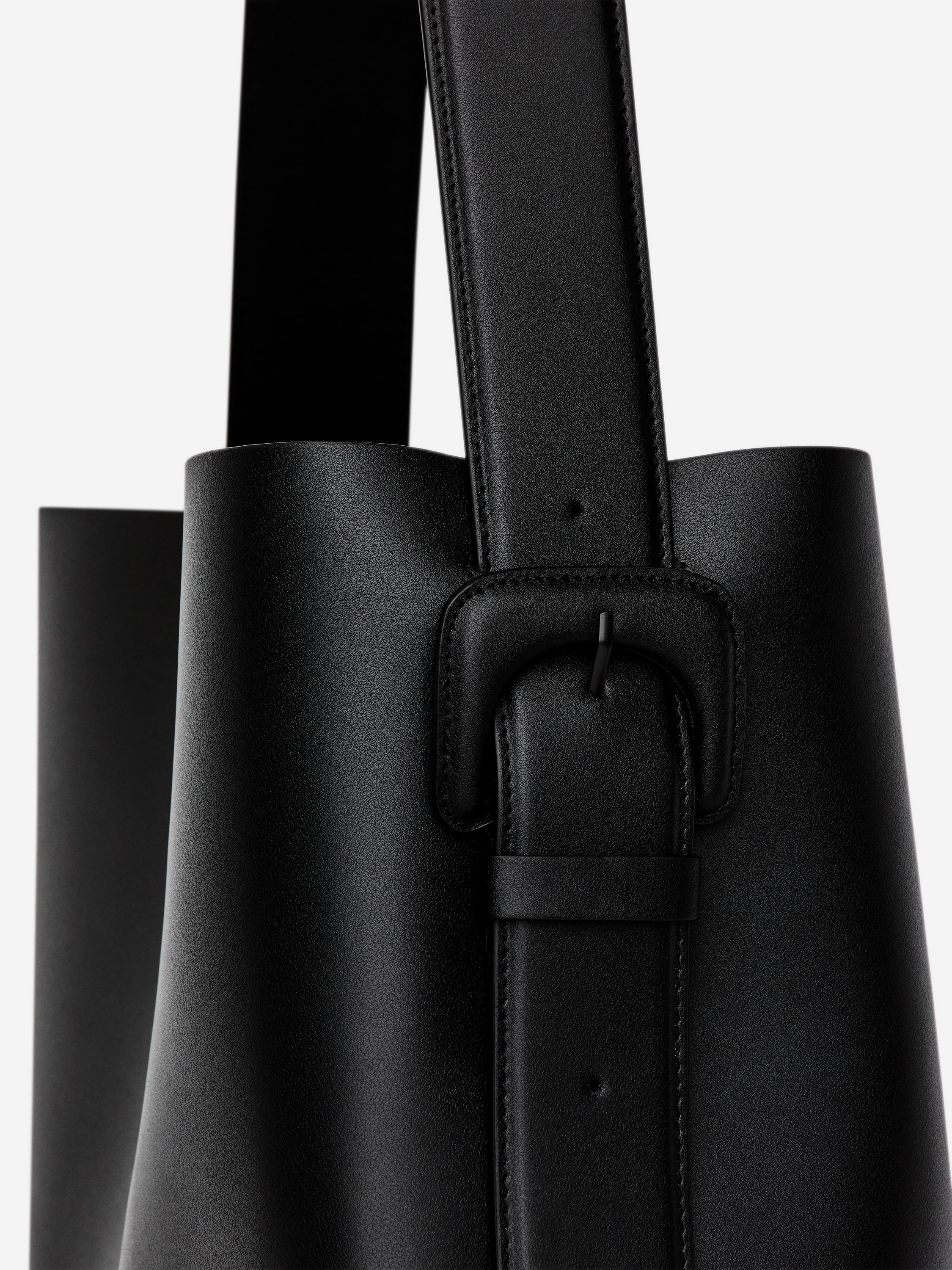 ARKET レザートート Tote Bag – Black – Women – ARKET WW