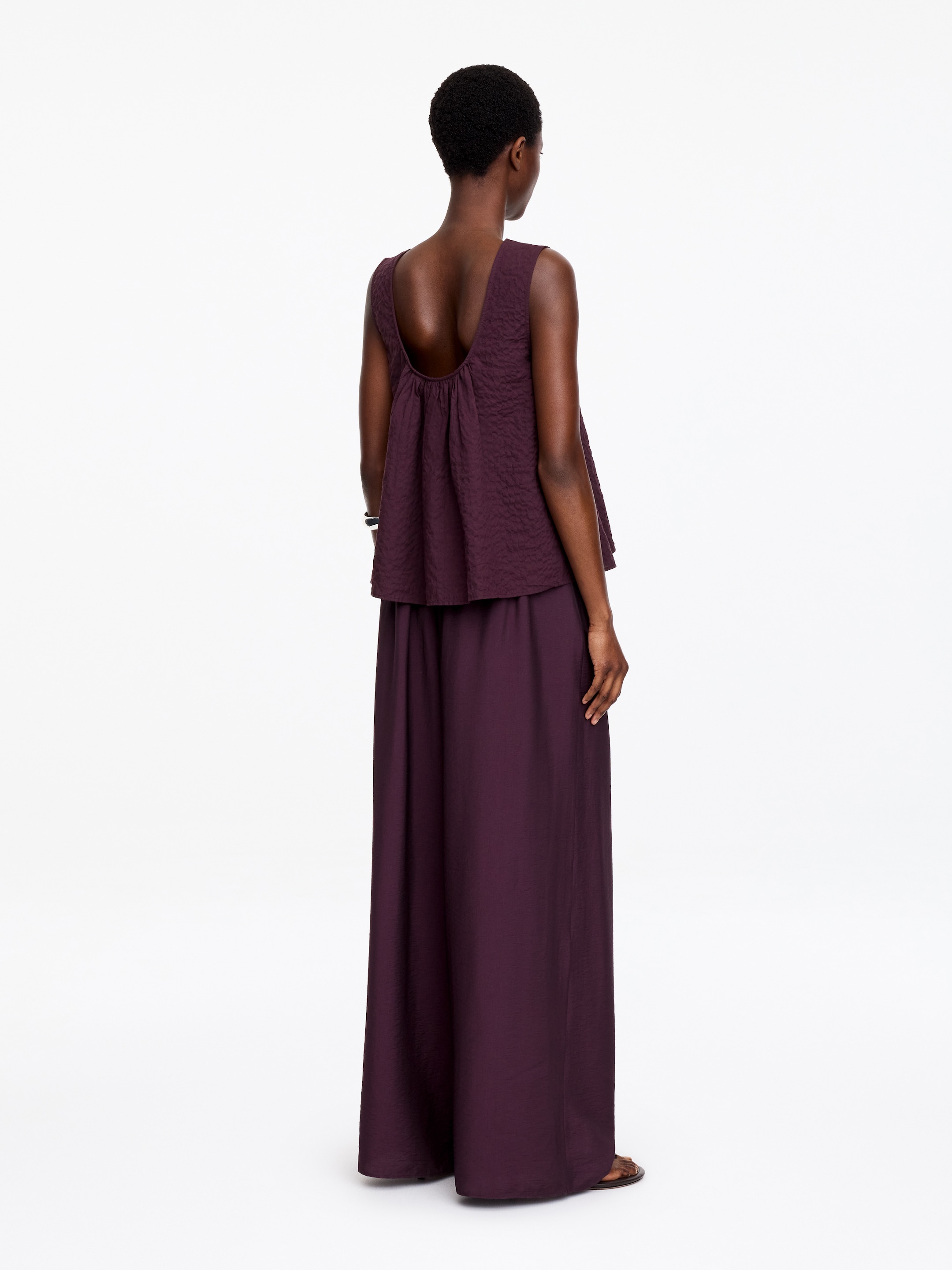 Haut sans manches en crépon de coton - Prune - Regular fit - Femme - StillMedia/Lookbook - 2