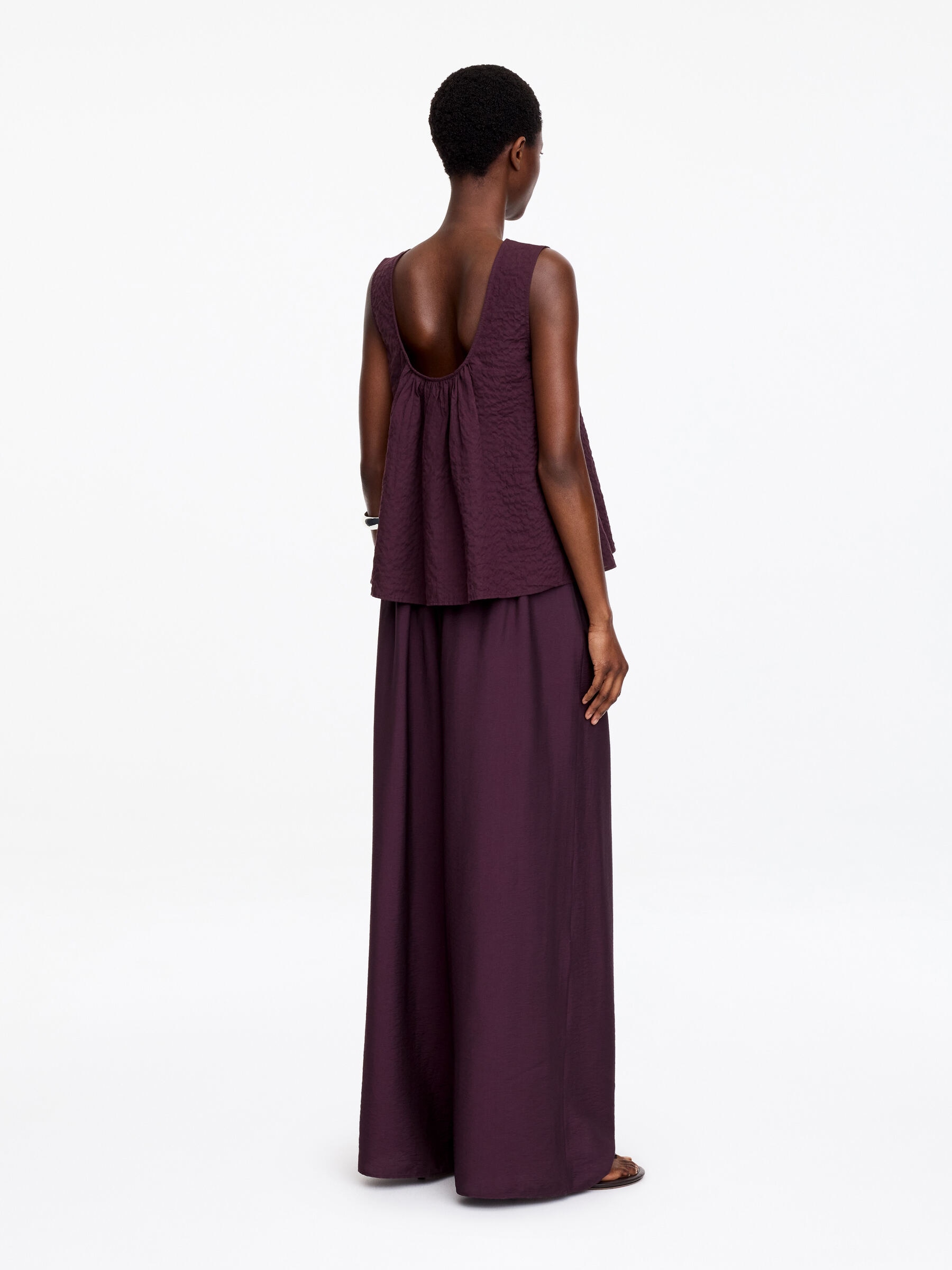Sleeveless Seersucker Top - Plum - Regular fit - Women - StillMedia/Lookbook - 2
