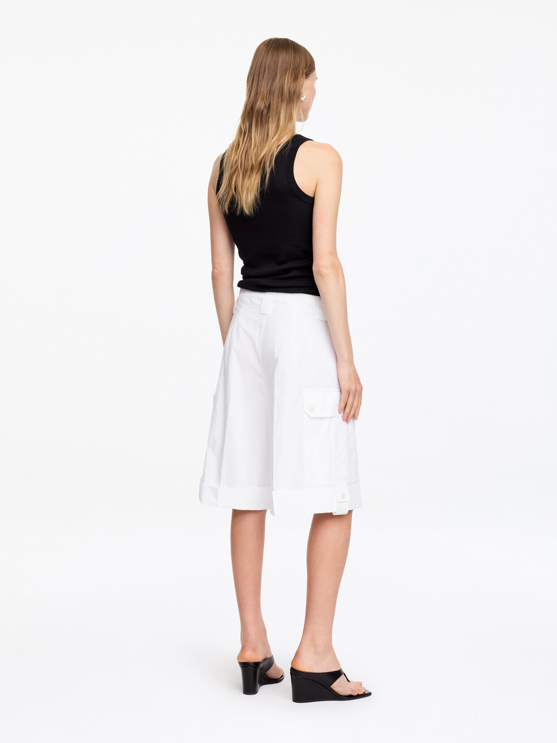Soft Utility Shorts - White - Relaxed fit - Women - StillMedia/Lookbook - 2