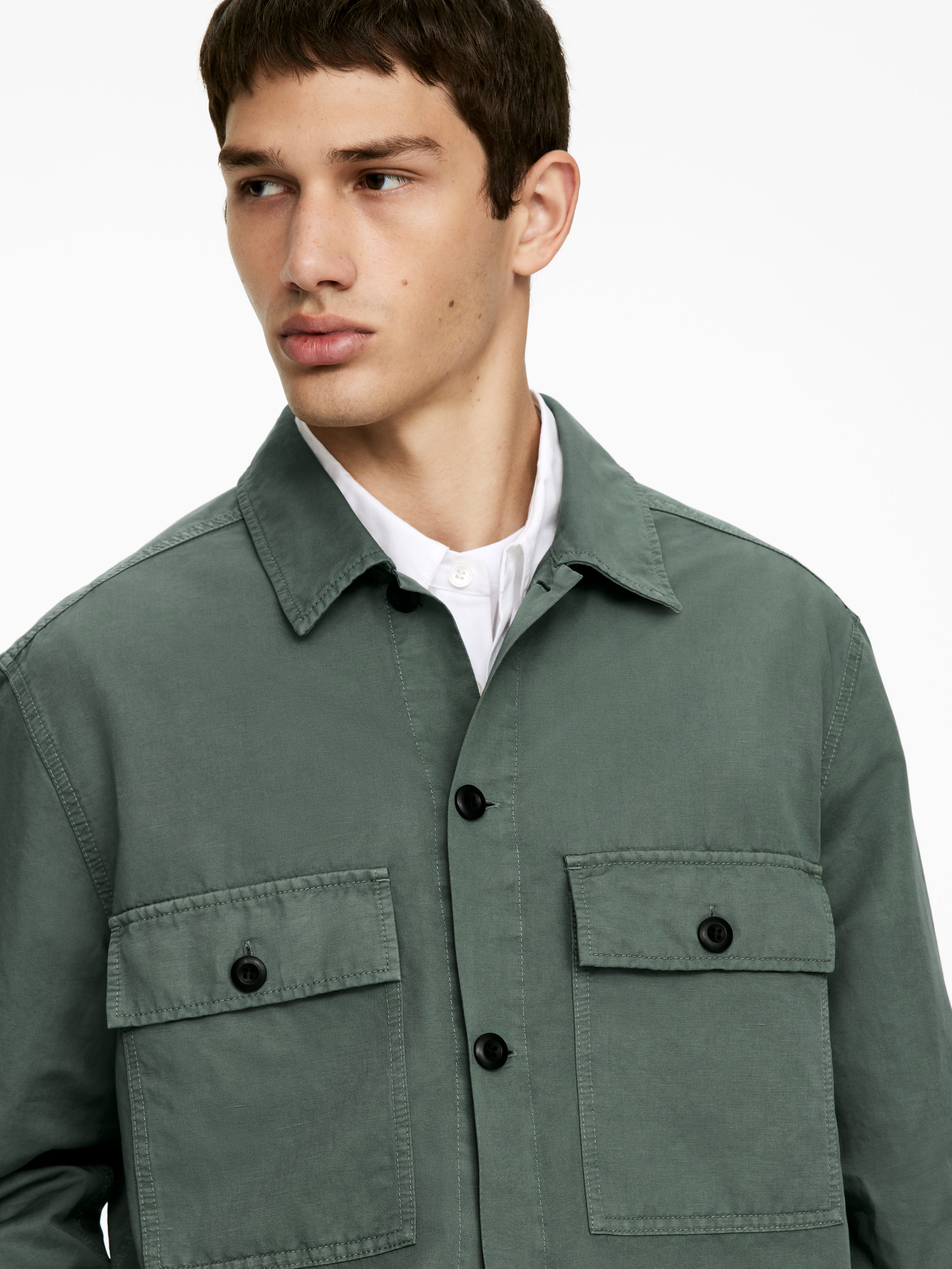 Cotton Linen Overshirt - Dusty Green - Loose fit - Men - StillMedia/Lookbook - 4