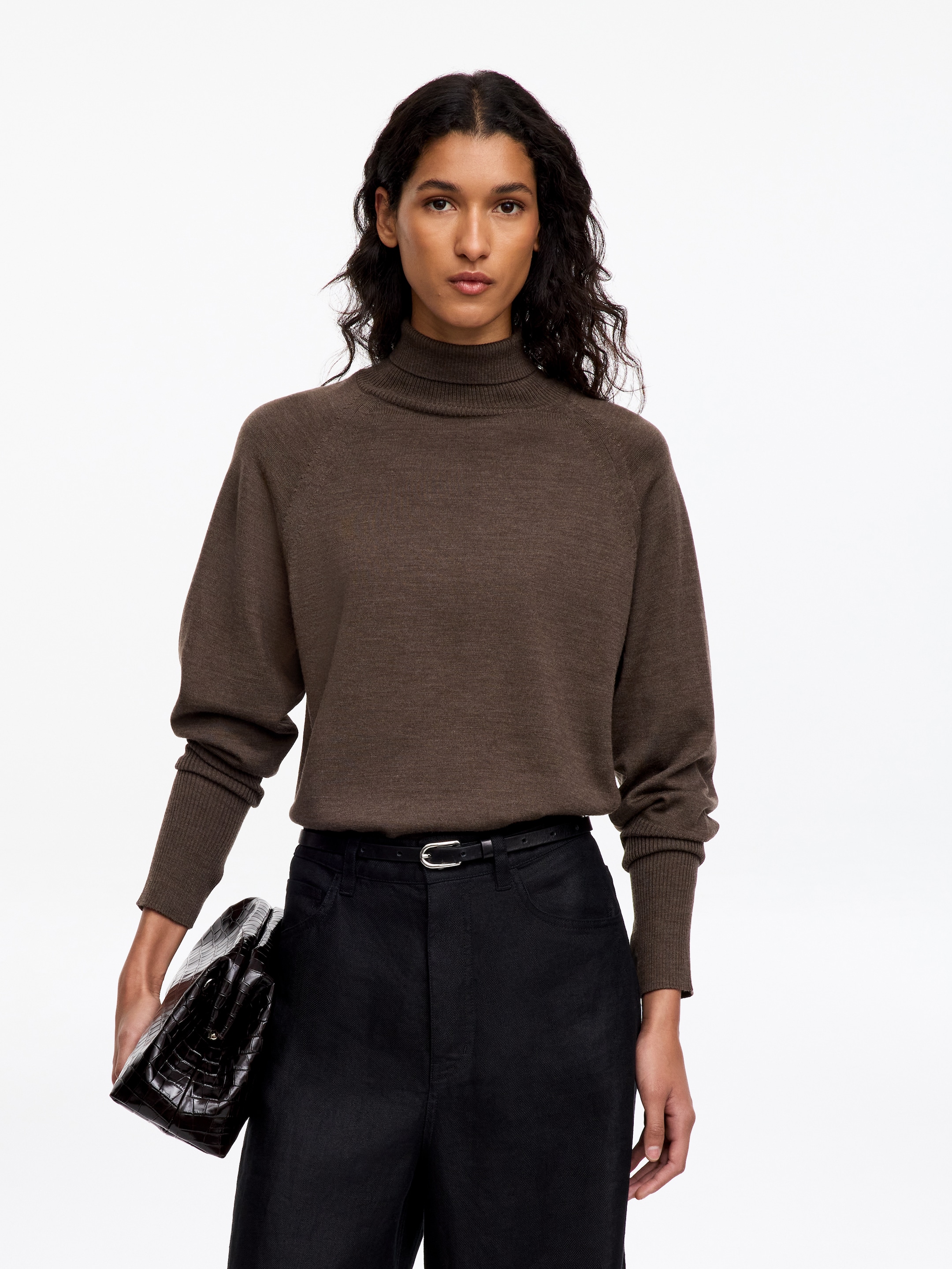 Maglione a collo alto in lana merino - Marrone scuro - Regular fit - Women - StillMedia/Lookbook - 8