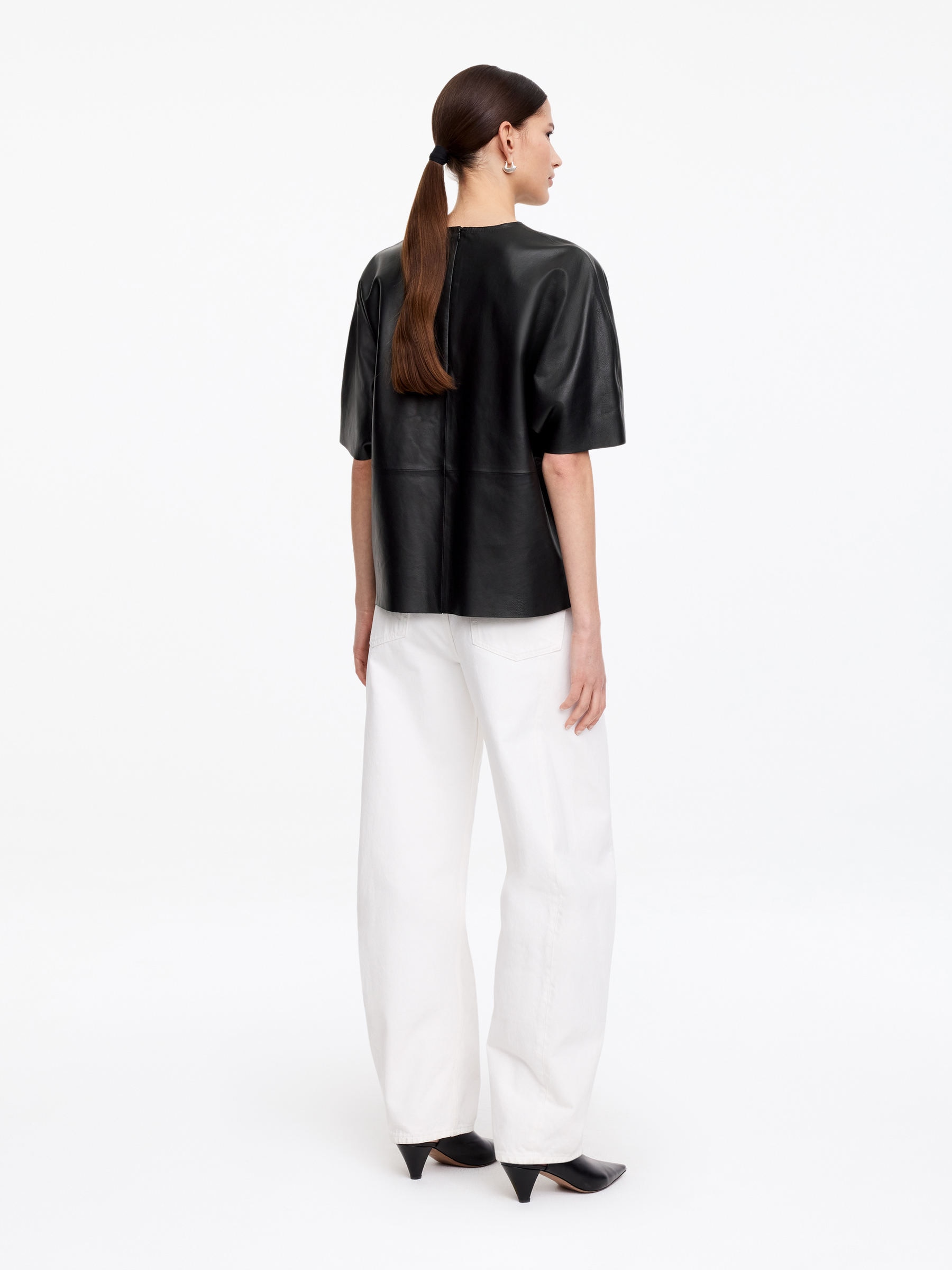 Leather T-Shirt - Black - Regular fit - Women - StillMedia/Lookbook - 4