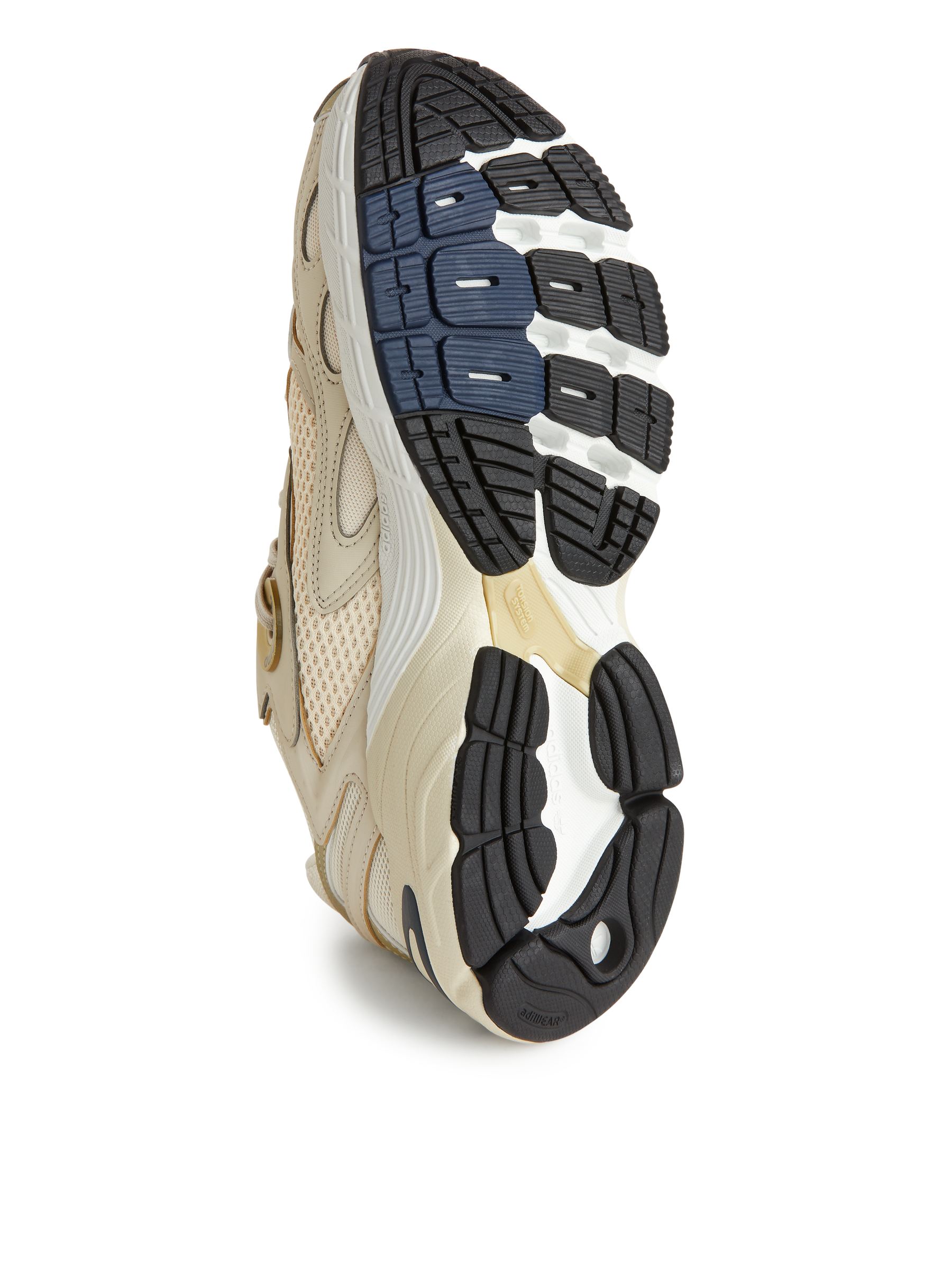 adidas Astir trainers - Cream - Women - StillMedia/DescriptiveDetail - 6