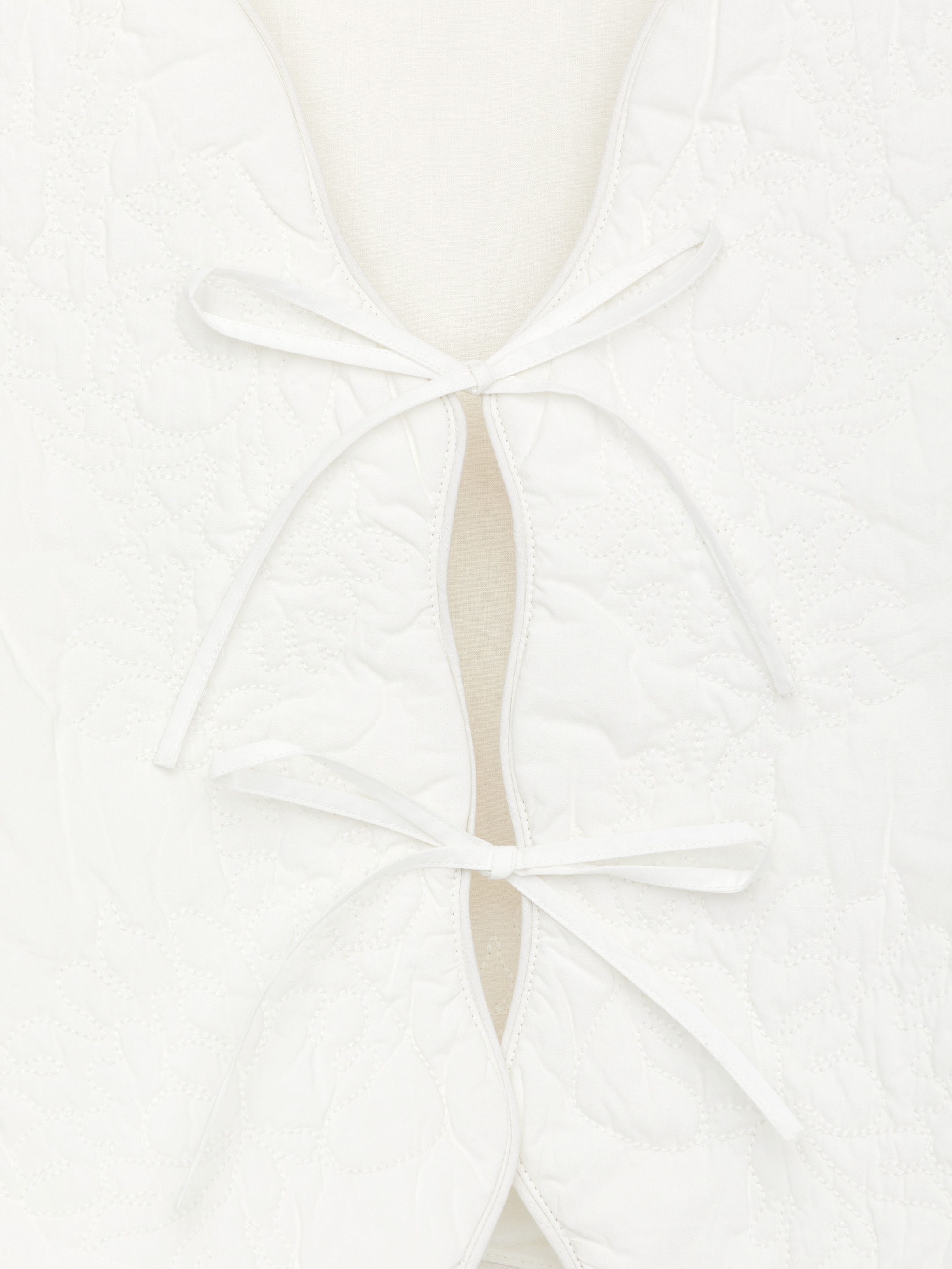 Embroidered Vest - White - Regular fit - Women - StillMedia/DescriptiveDetail - 1