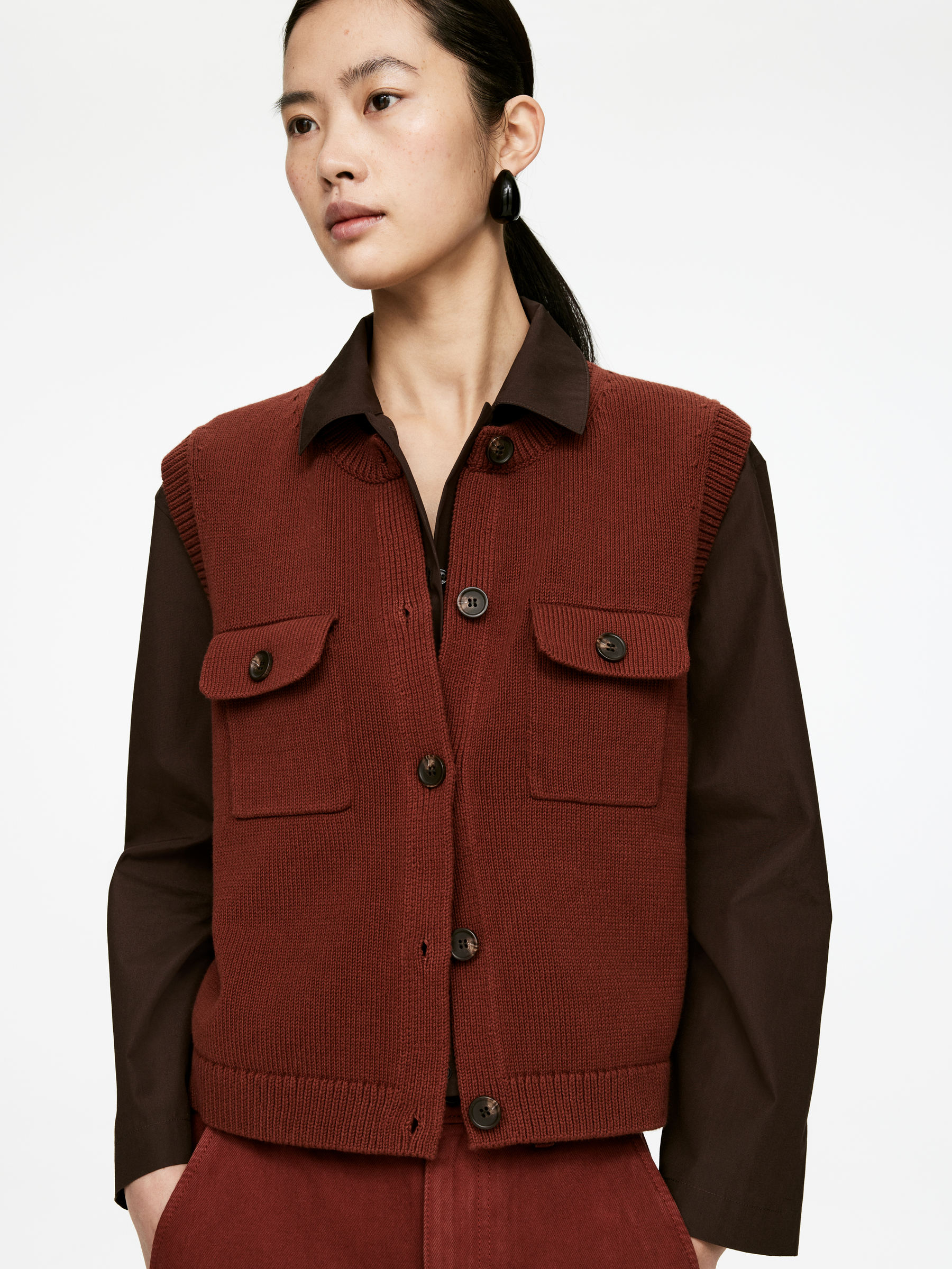 Knitted Cotton Vest - Reddish Brown - Regular fit - Women - StillMedia/Lookbook - 4