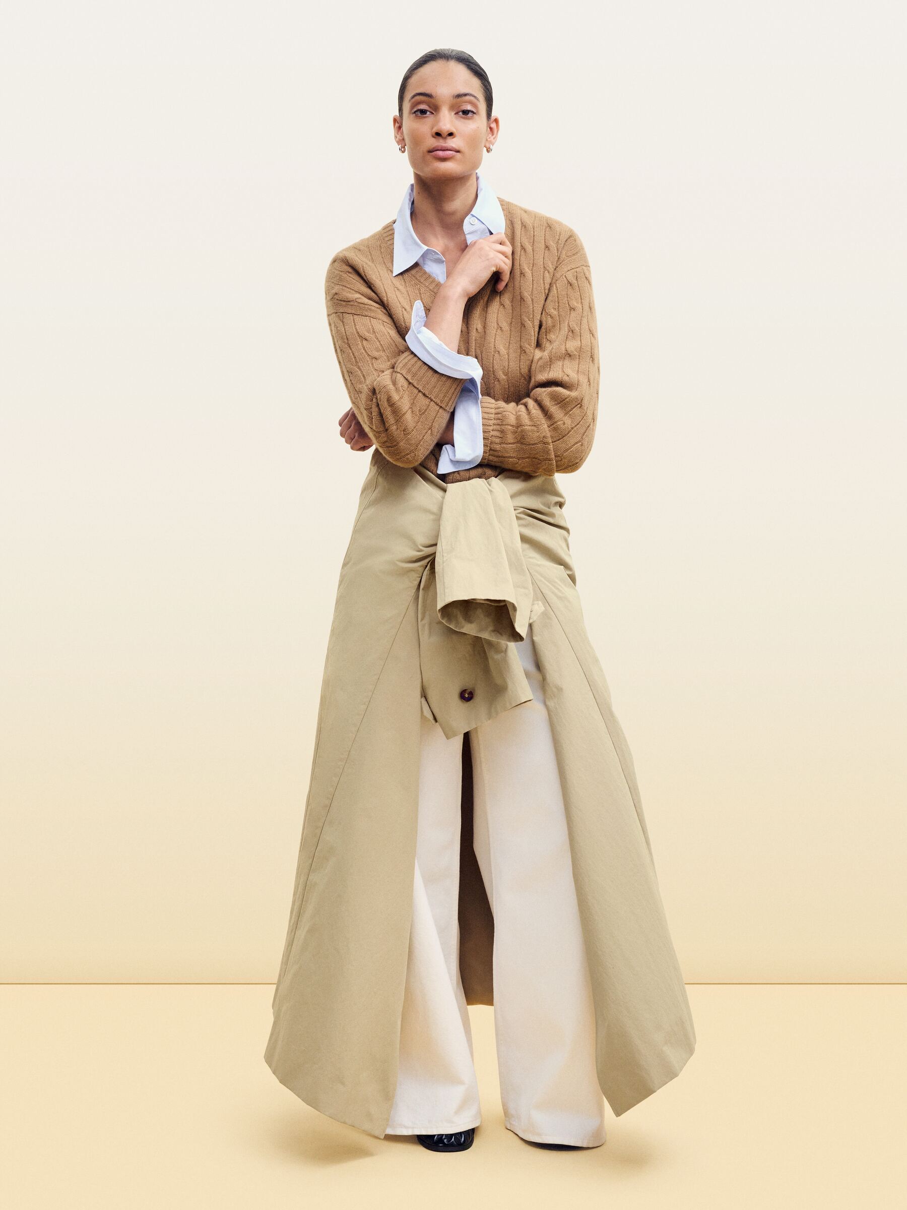 Pull à col V en pur cachemire - Beige - Regular fit - Femme - StillMedia/Environmental - 1