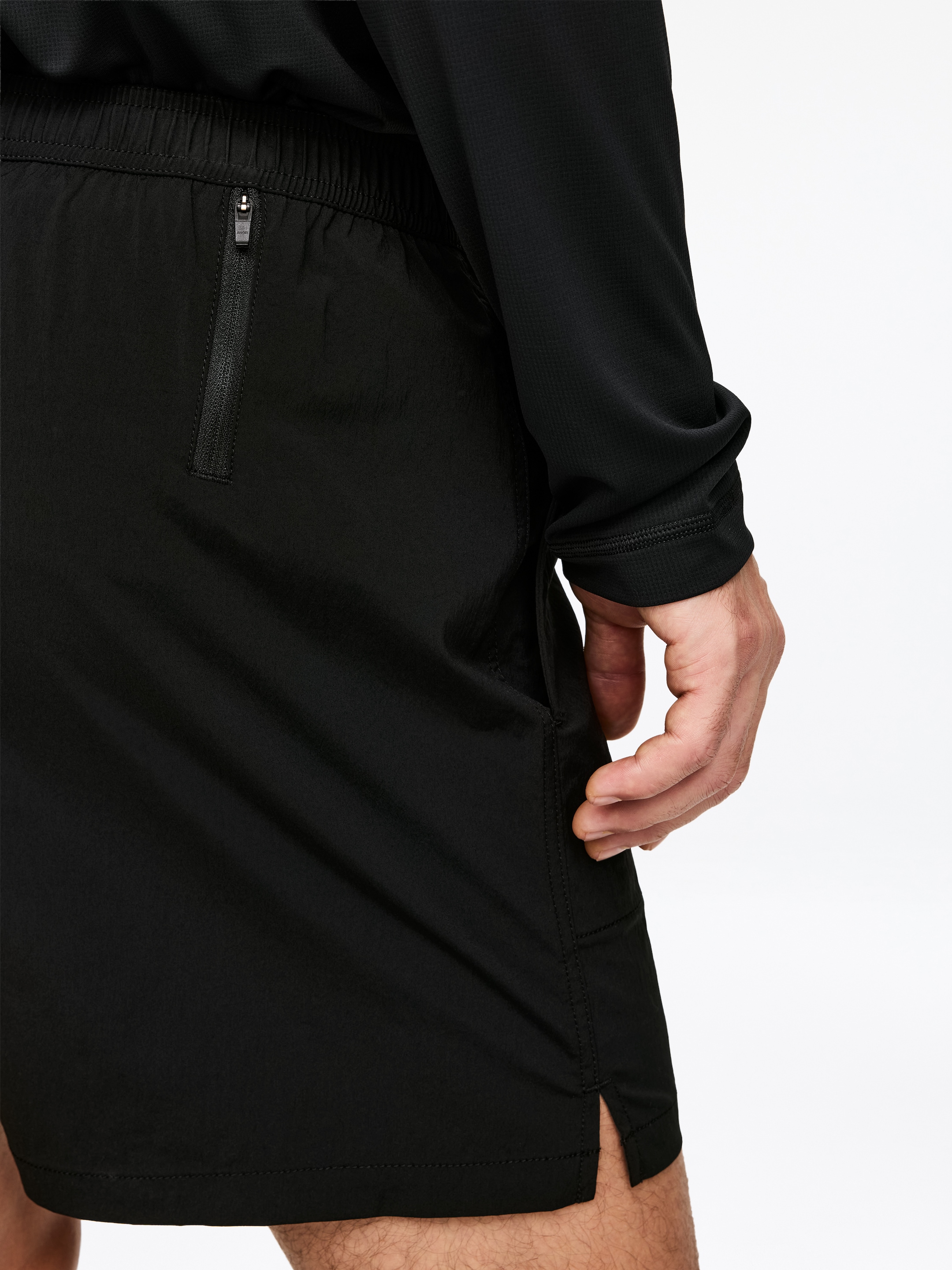 Short léger ARKET ACTIVE - Noir - Regular fit - Homme - StillMedia/Lookbook - 10