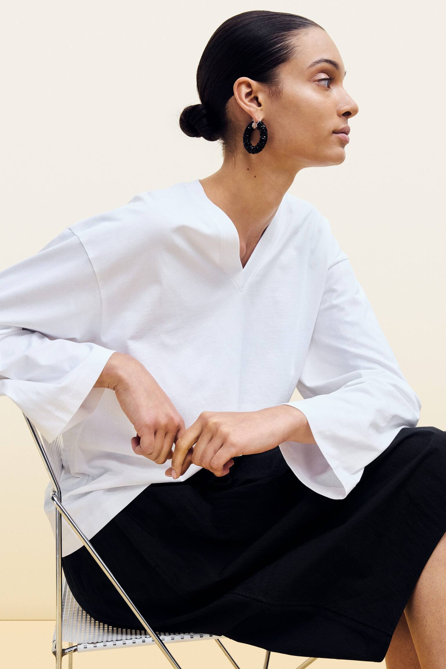 T-shirt con scollo a V - Bianco/Nero/Rosa chiaro - 7