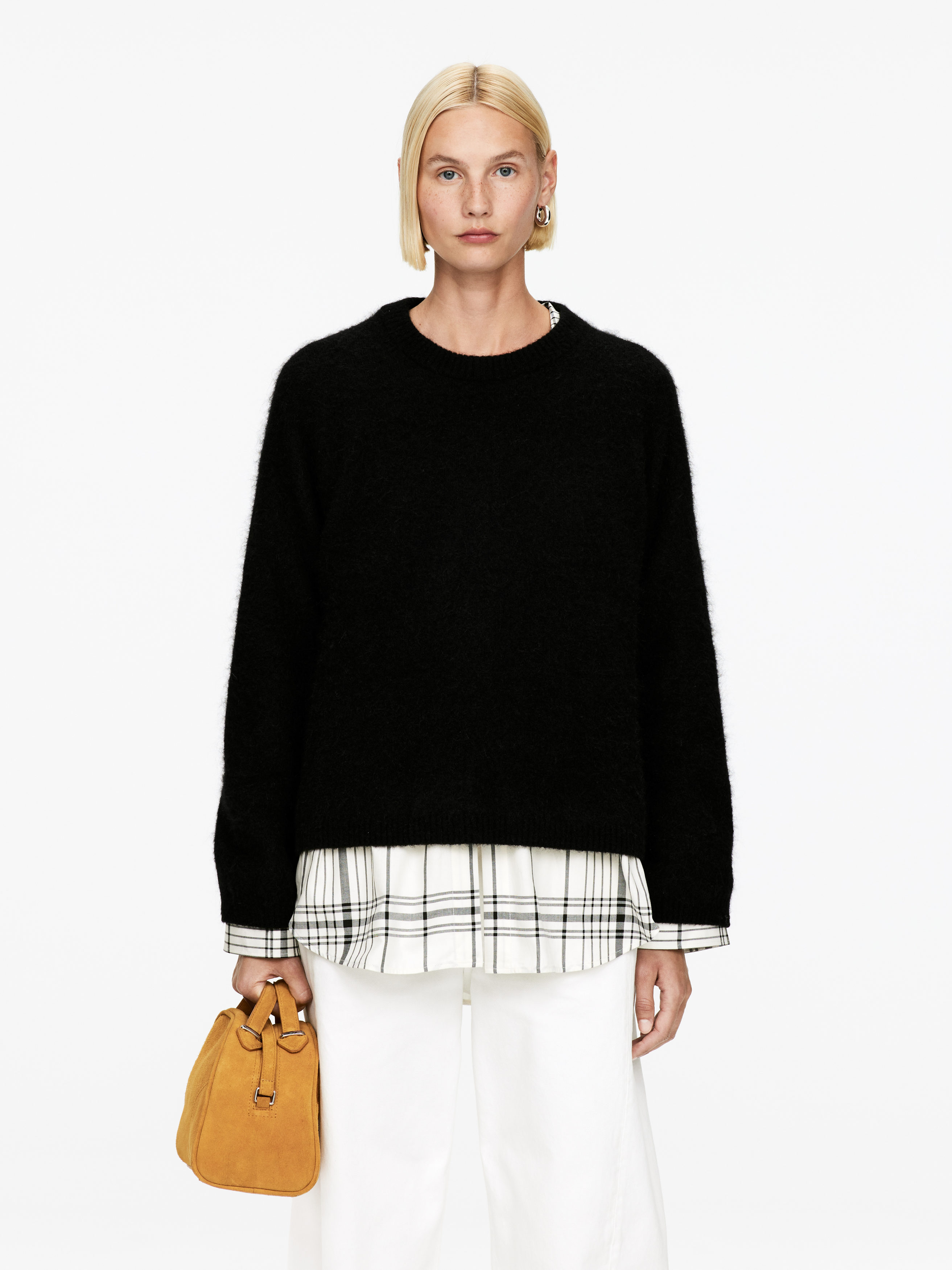 Alpaca-Wool Blend Jumper - Black - Oversized - Women - StillMedia/Lookbook - 14
