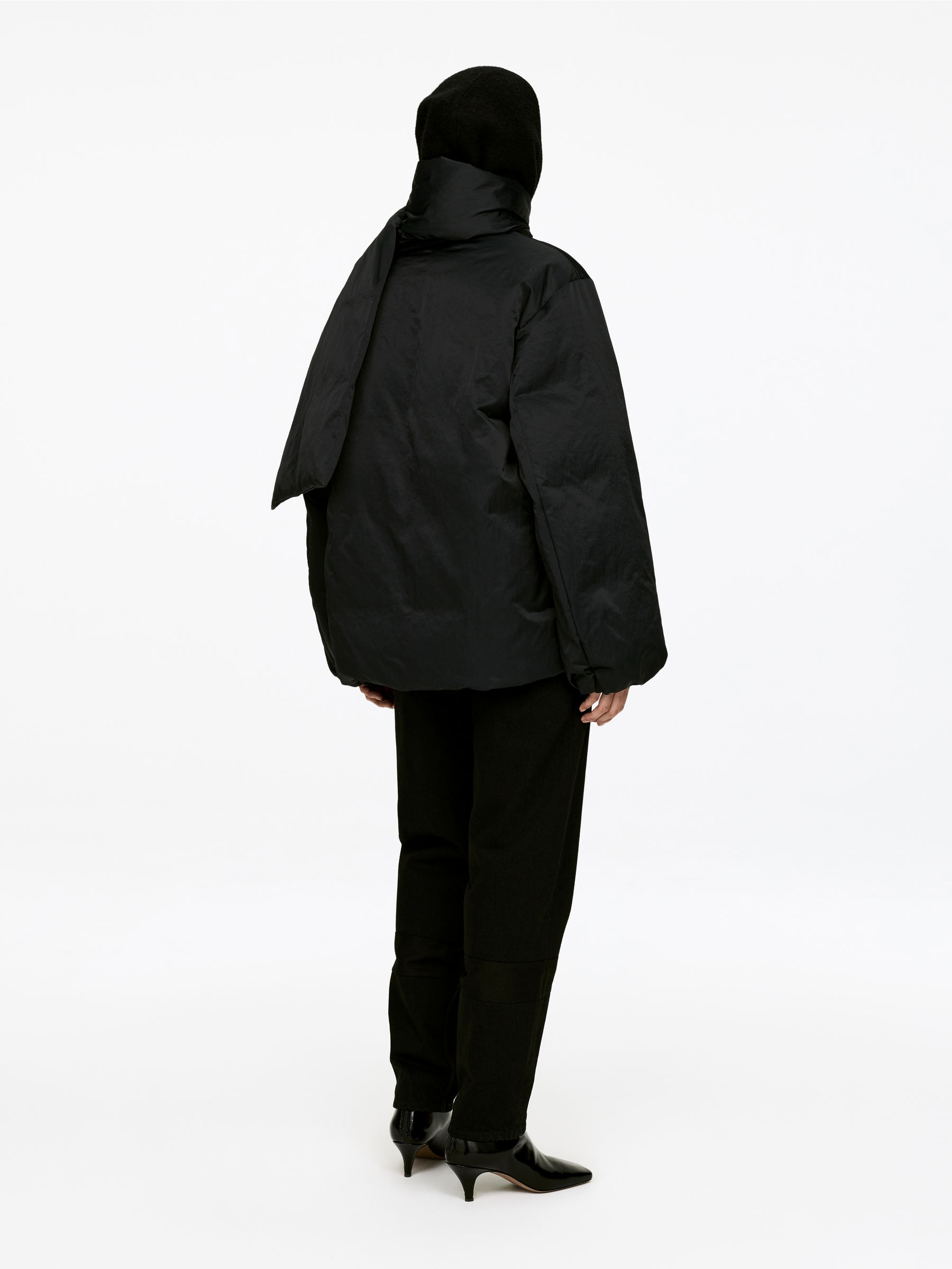 Upcycled Down Scarf Jacket - Black - Regular fit - Women - StillMedia/Lookbook - 5