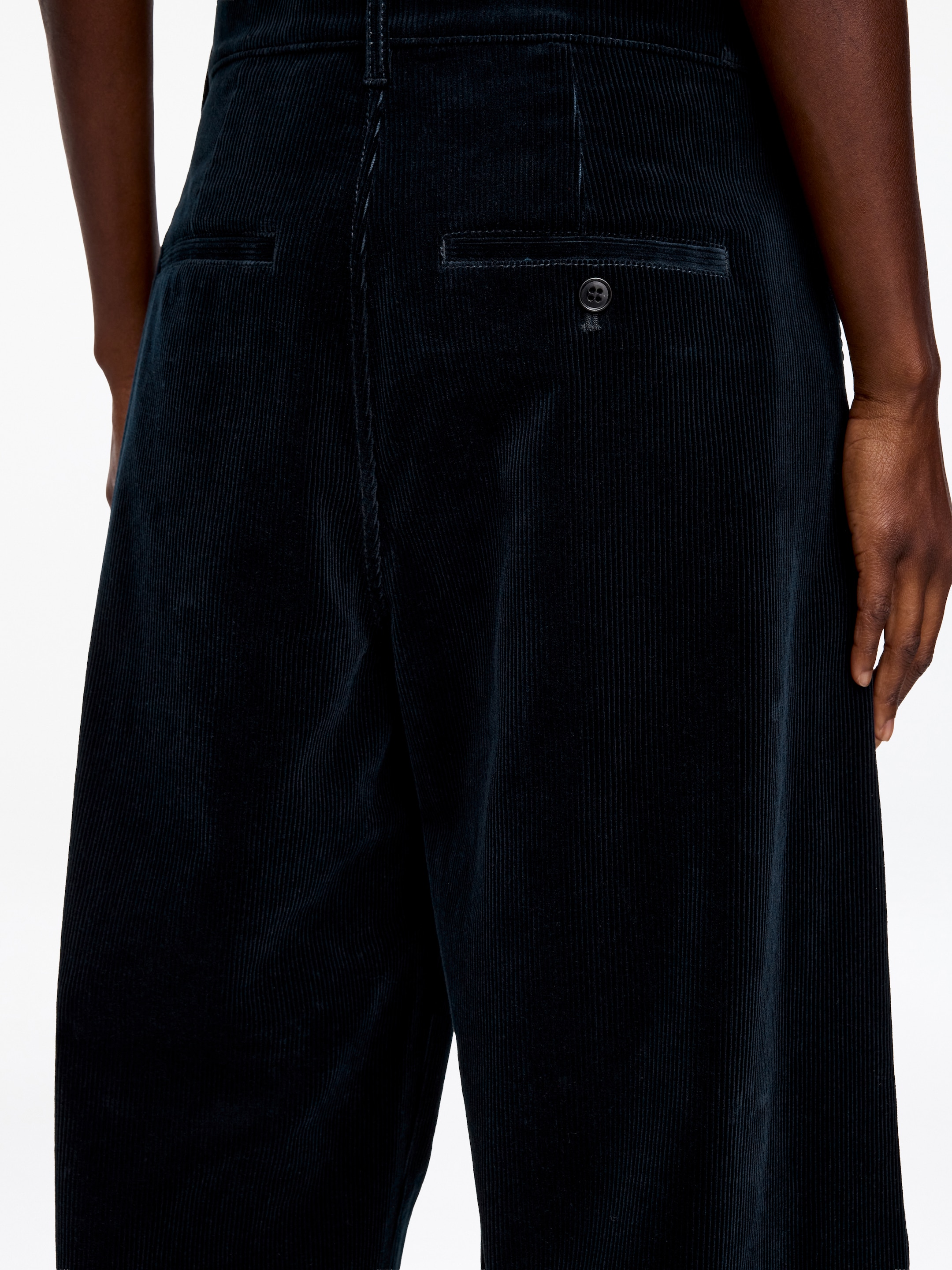 Corduroy Barrel Trousers - Blue - Regular fit - women - StillMedia/Lookbook - 4