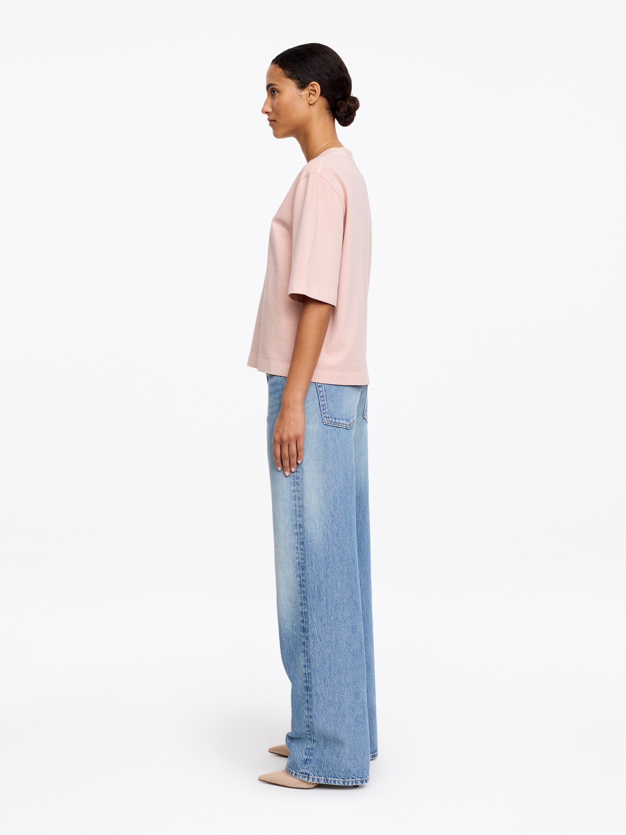Signature Boxy T-Shirt - Washed Pink - Relaxed fit - Women - StillMedia/Lookbook - 6
