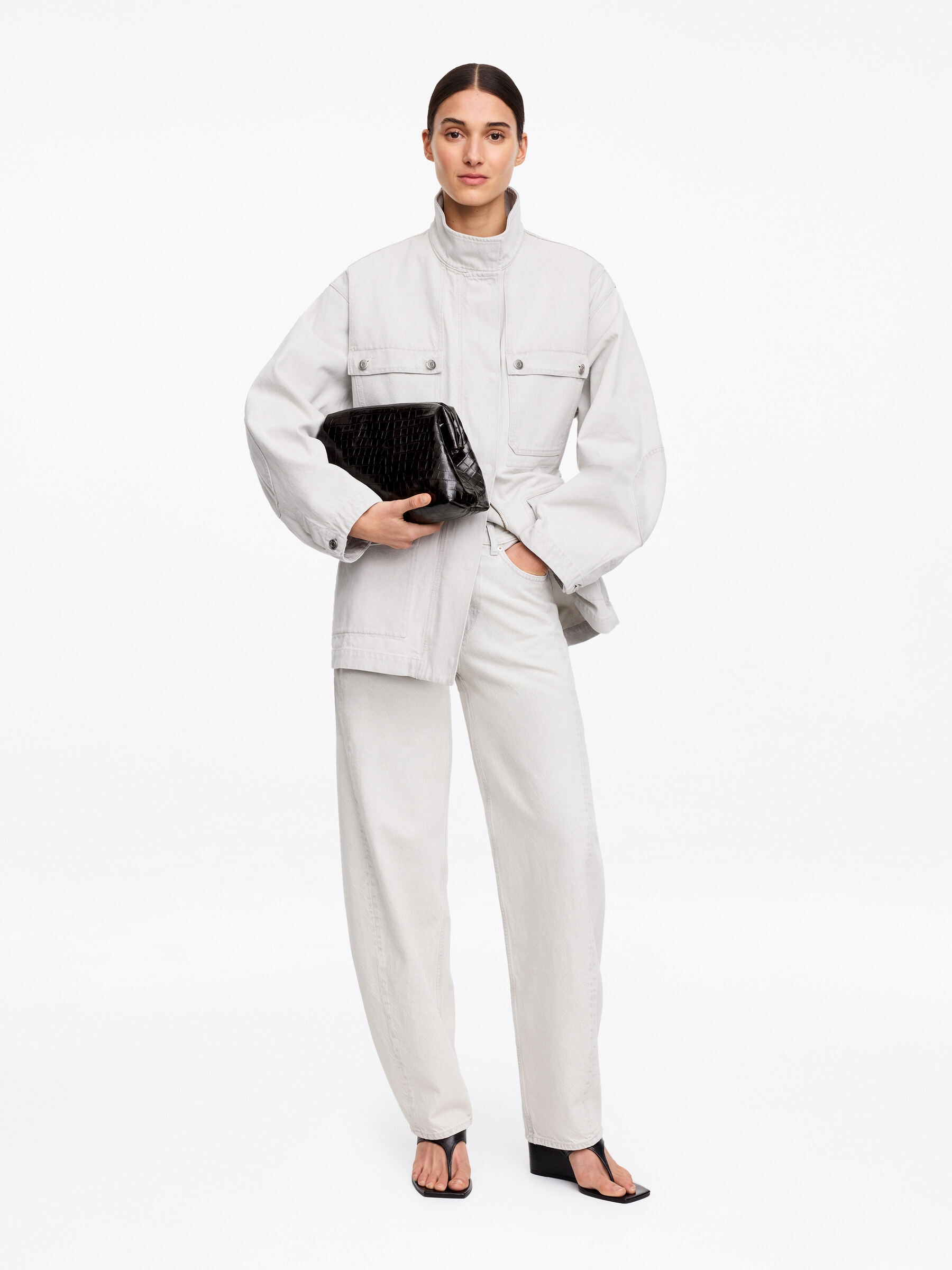 Croco-Embossed Clutch - Dark Brown/Faux Crocodile - Women - StillMedia/Lookbook - 7