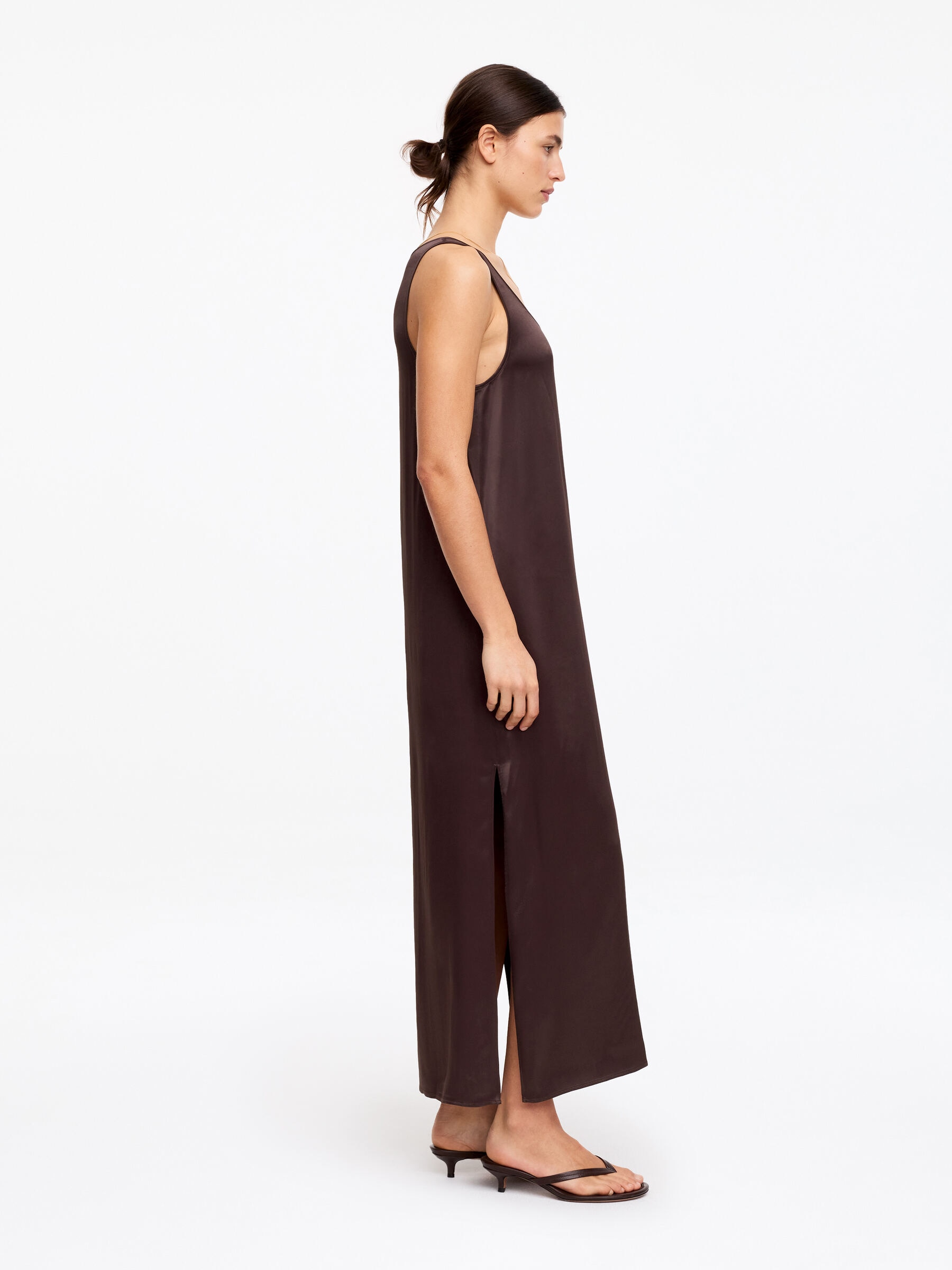 Sleeveless Satin Dress - Brown - Loose fit - Women - StillMedia/Lookbook - 6