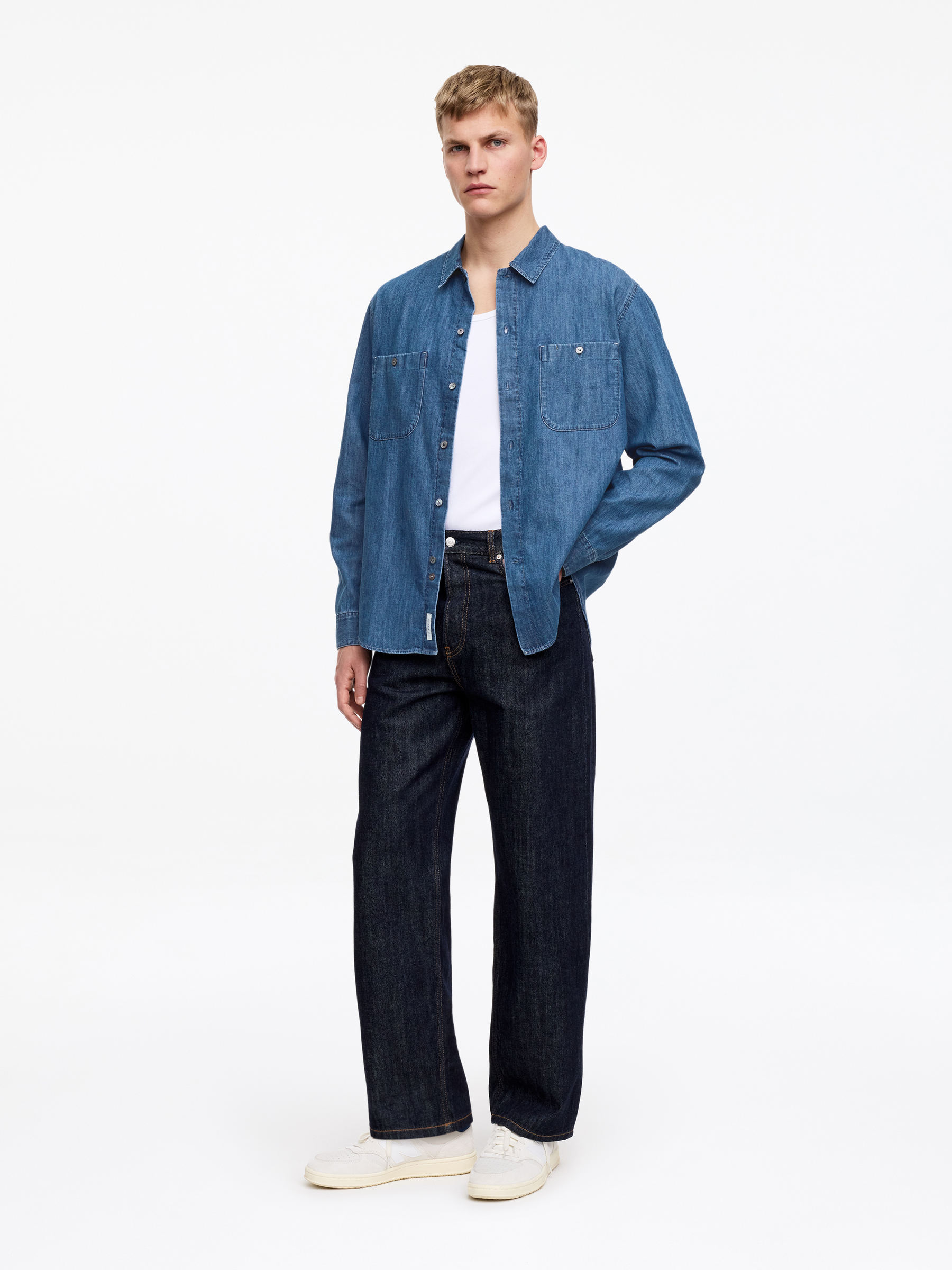 Relaxed Denim Shirt - Blue - Relaxed fit - Men - StillMedia/Lookbook - 3