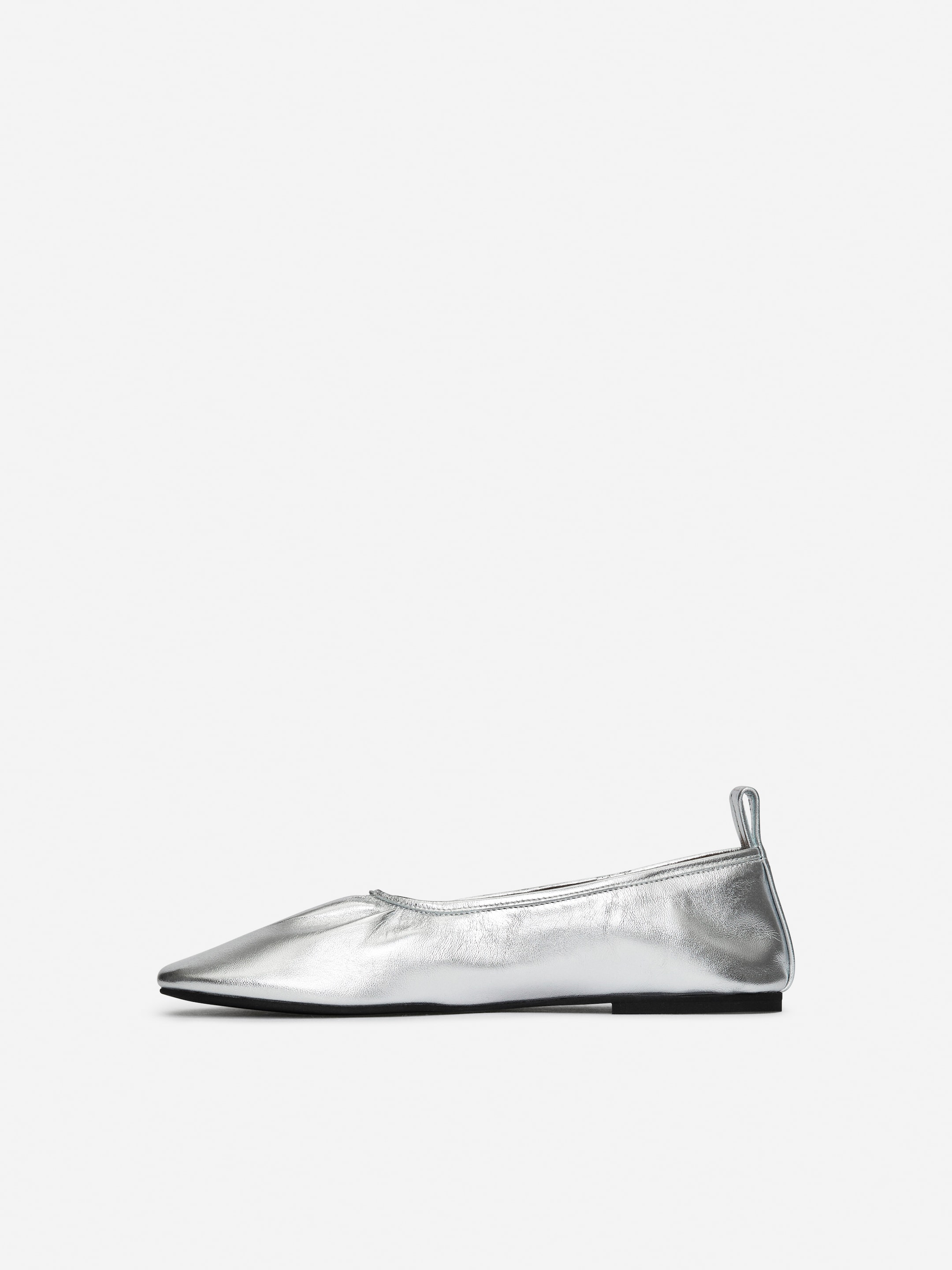 Leather Ballet Flats - Silver - Women - StillMedia/DescriptiveStillLife - 3