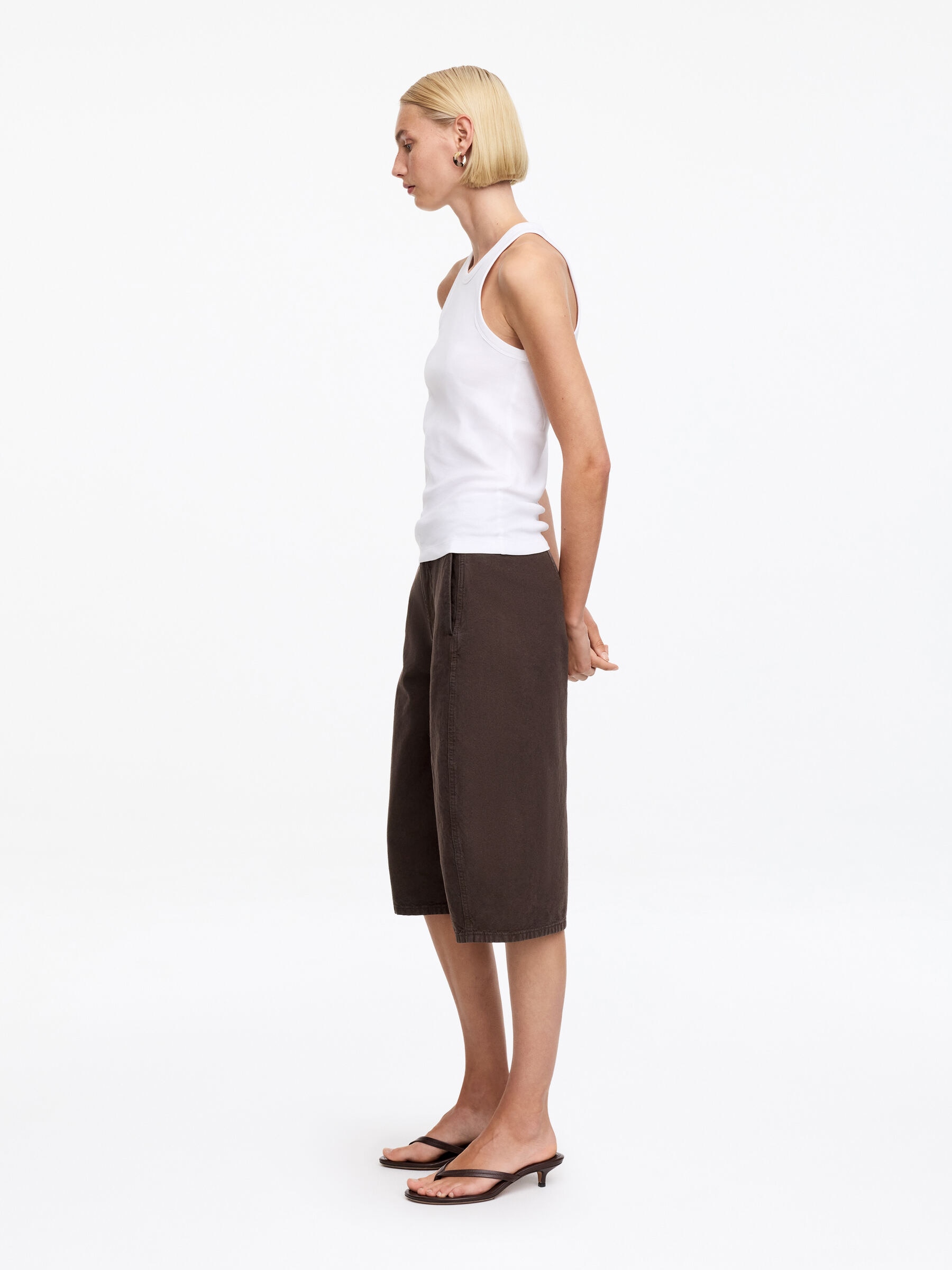 Canvas-Shorts mit Barrel-Leg - Dunkelbraun - Regular Fit - Women - StillMedia/Lookbook - 4