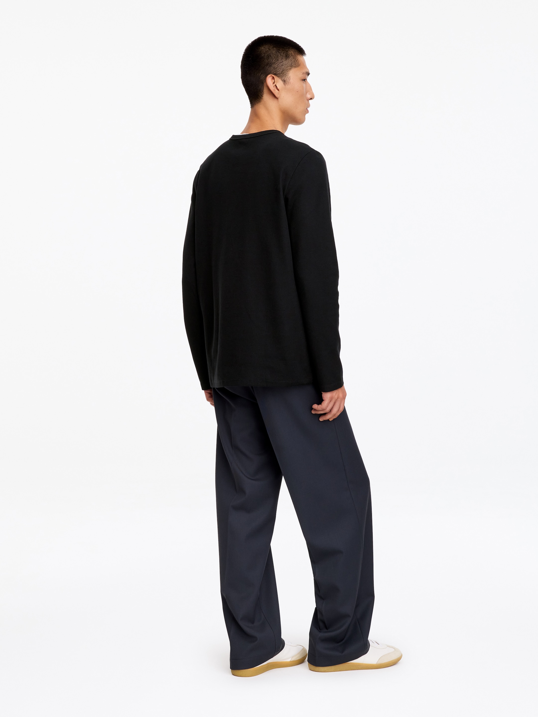 Serafino - Nero - Regular fit - men - StillMedia/Lookbook - 6