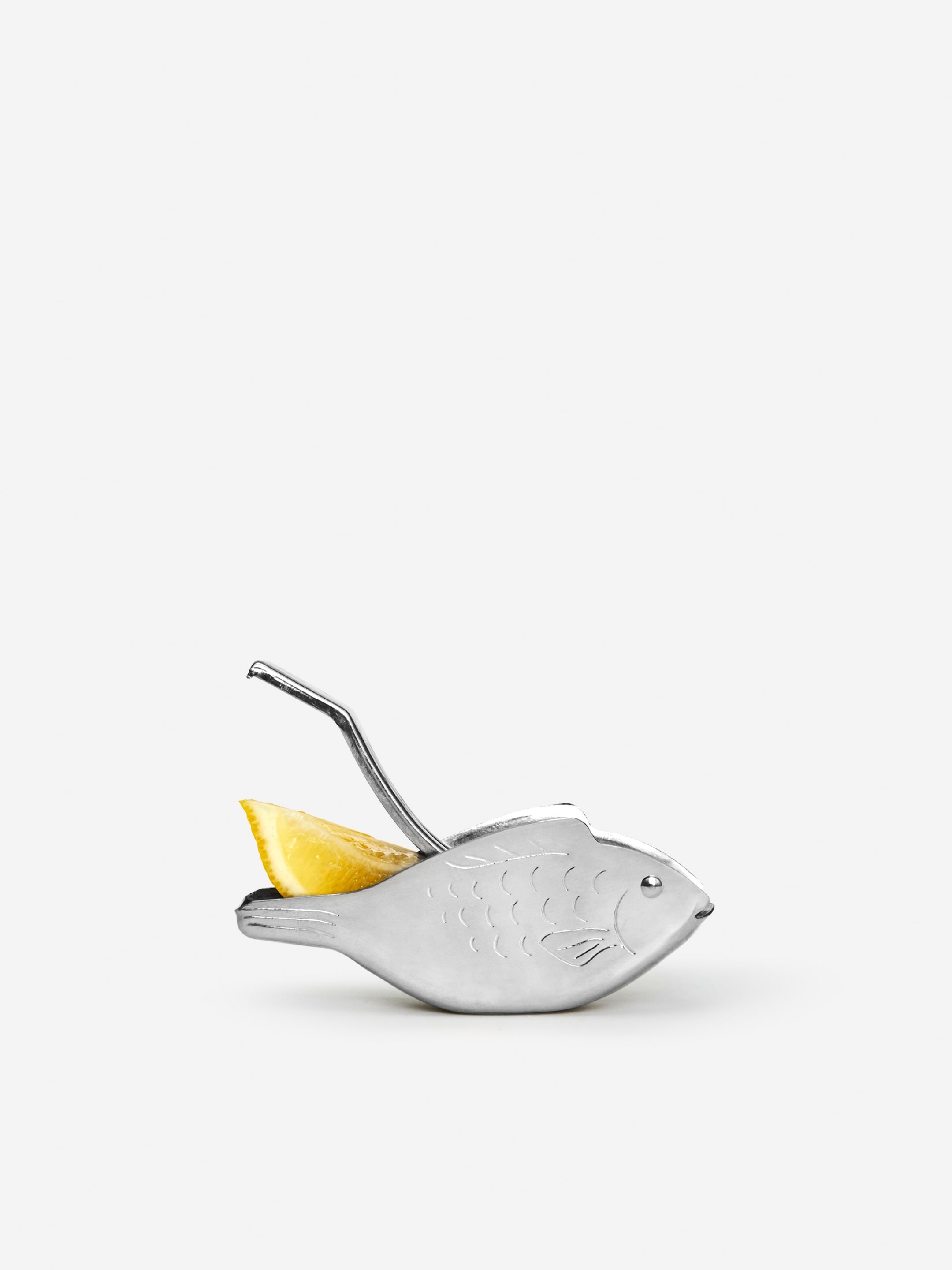 Chevalier Diffusion Lemon Squeezer - Silver - Homeware - StillMedia/DescriptiveStillLife - 2