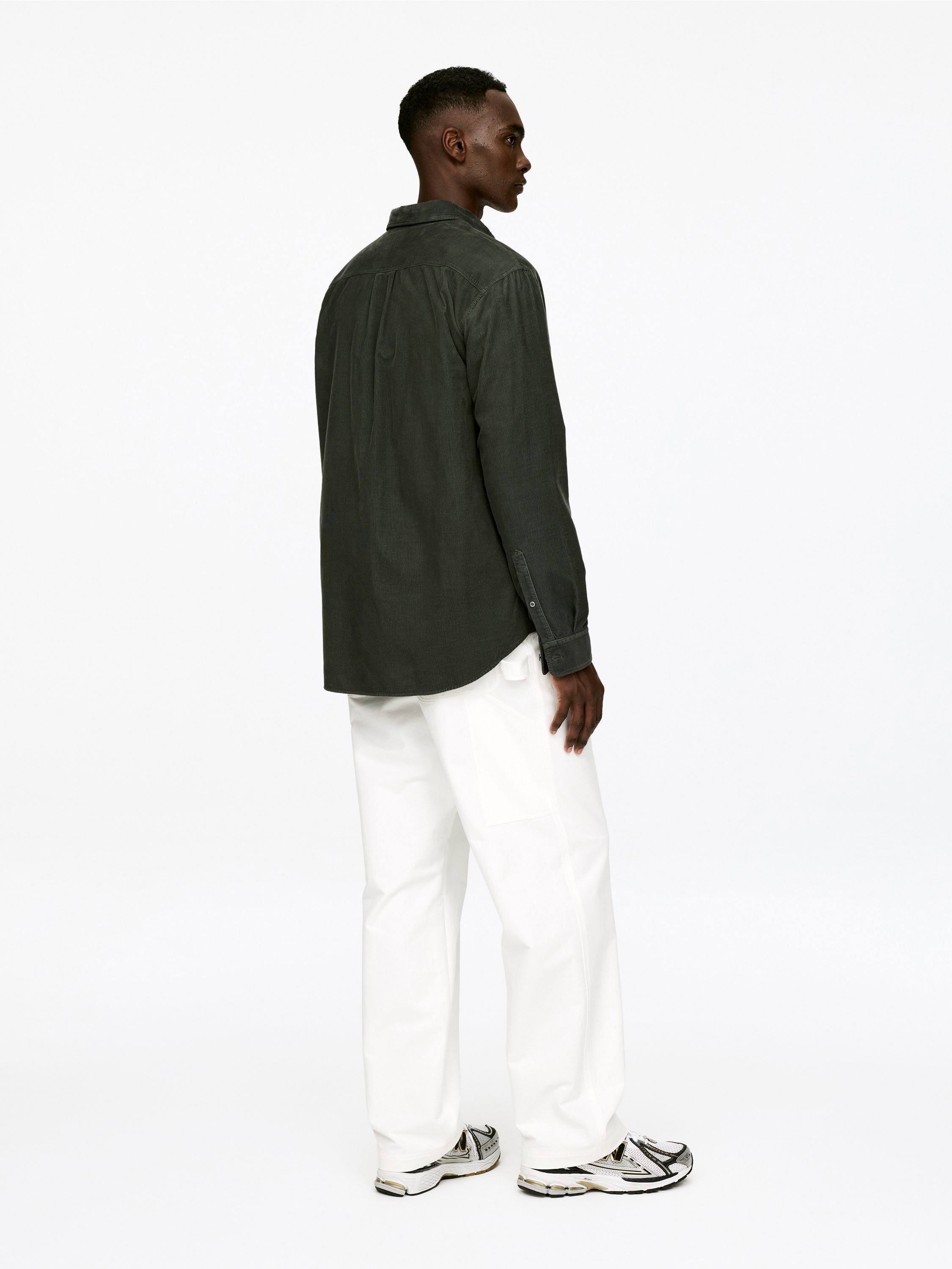 Lockeres Hemd aus Cord - Khaki - Relaxed Fit - Herren - StillMedia/Lookbook - 9